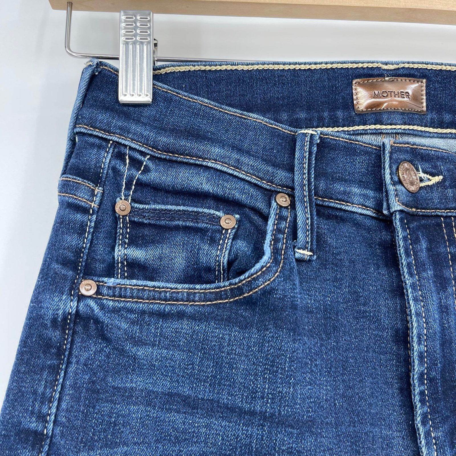 MOTHER MOTHER | The Outsider Crop Up Your Alley Dark Wash Jeans 24 Size 24" / US 00 / IT 34 - 7 Thumbnail