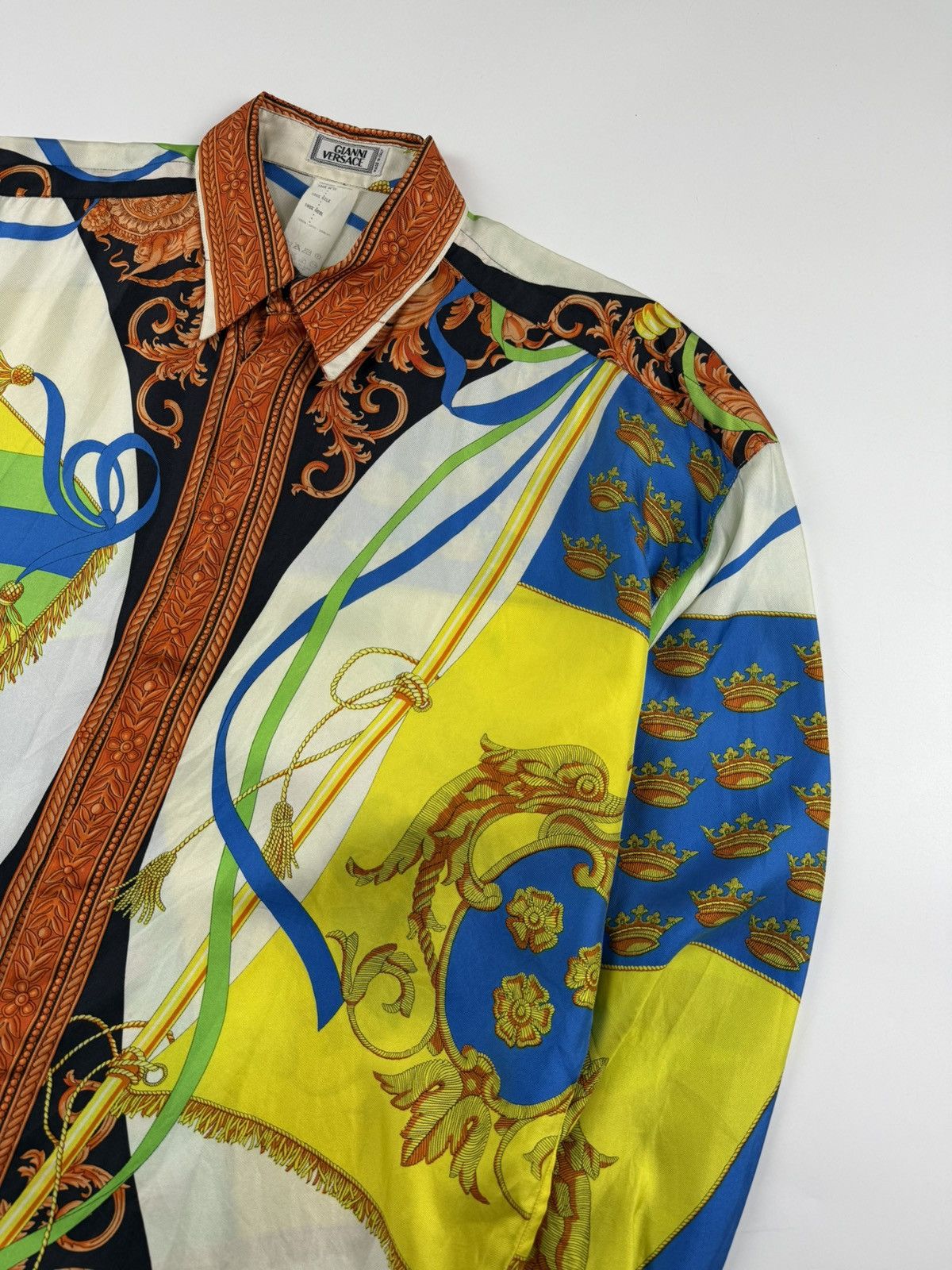Versace Gianni Versace 1993 Silk Shirt Size US XL / EU 56 / 4 - 5 Thumbnail