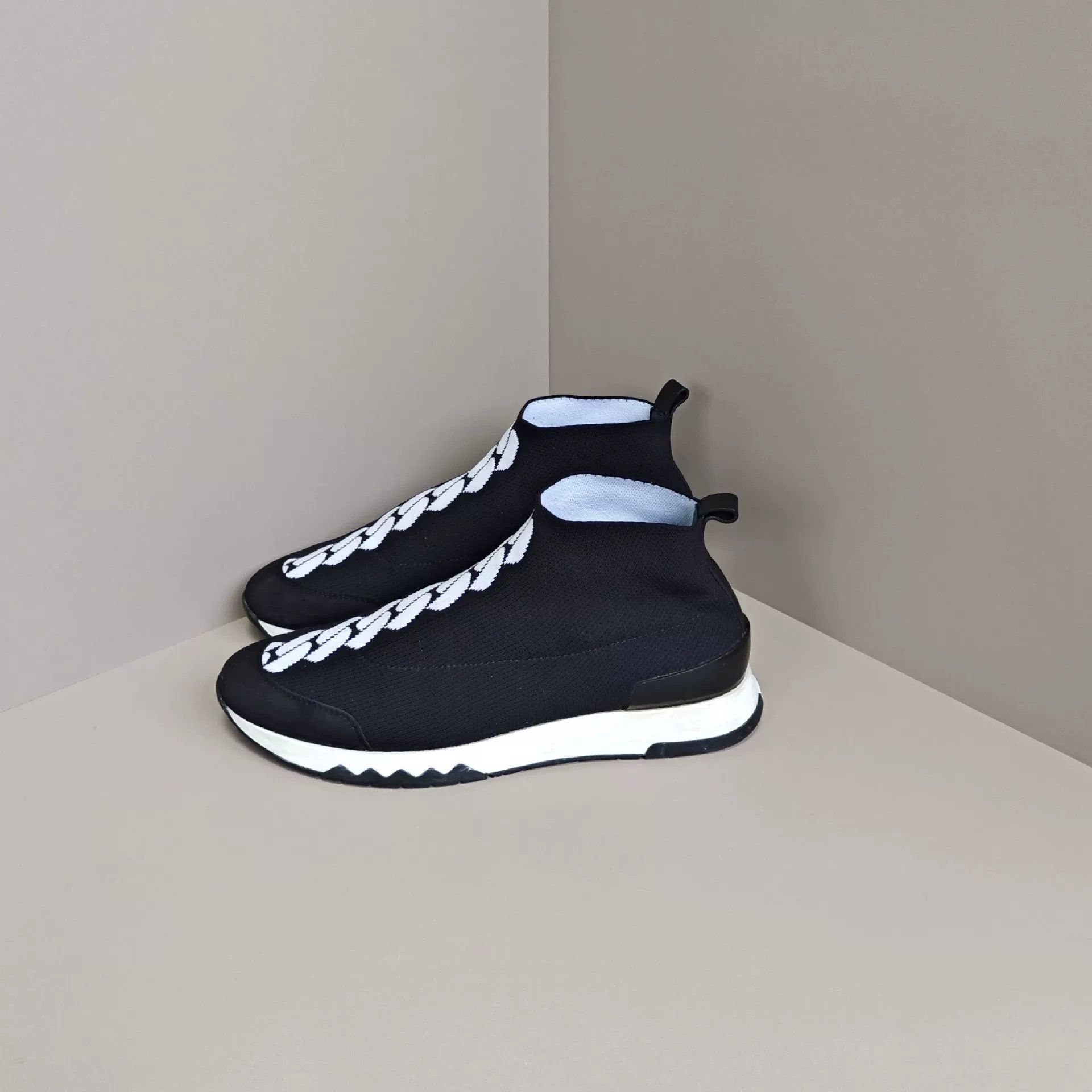 Hermes Hermes Hitop Sneakers us_7 Women Size US 7 / IT 37 - 1 Thumbnail