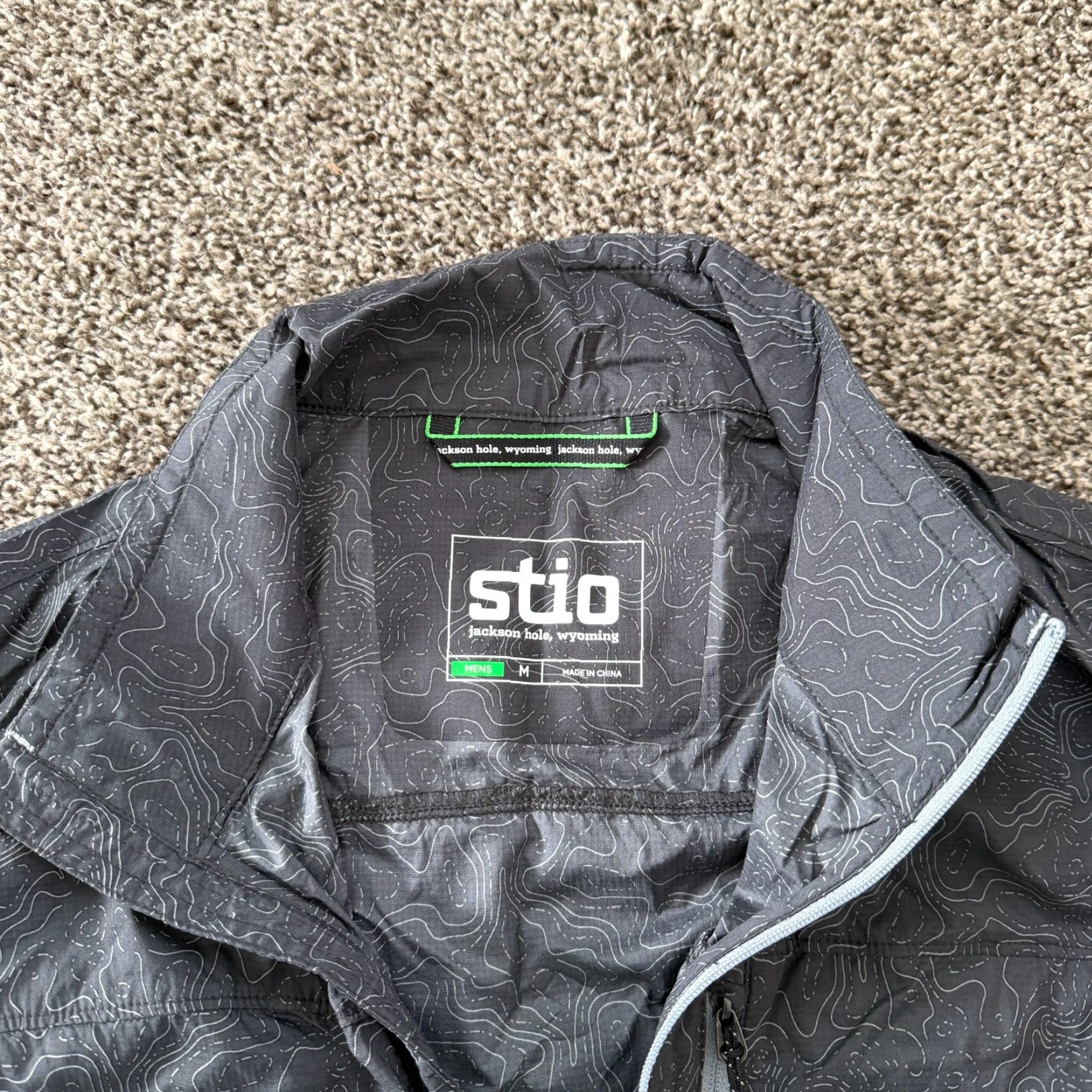Vintage STIO Second Light Windshell Pullover Gray Topographic Pattern Nylon Men's Medium Jacket Size US M / EU 48-50 / 2 - 5 Thumbnail