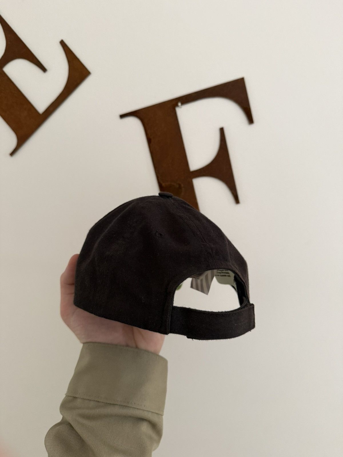 Off-White OFF-WHITE HAT 2018 VIRGIL ABLOH Size ONE SIZE - 6 Thumbnail