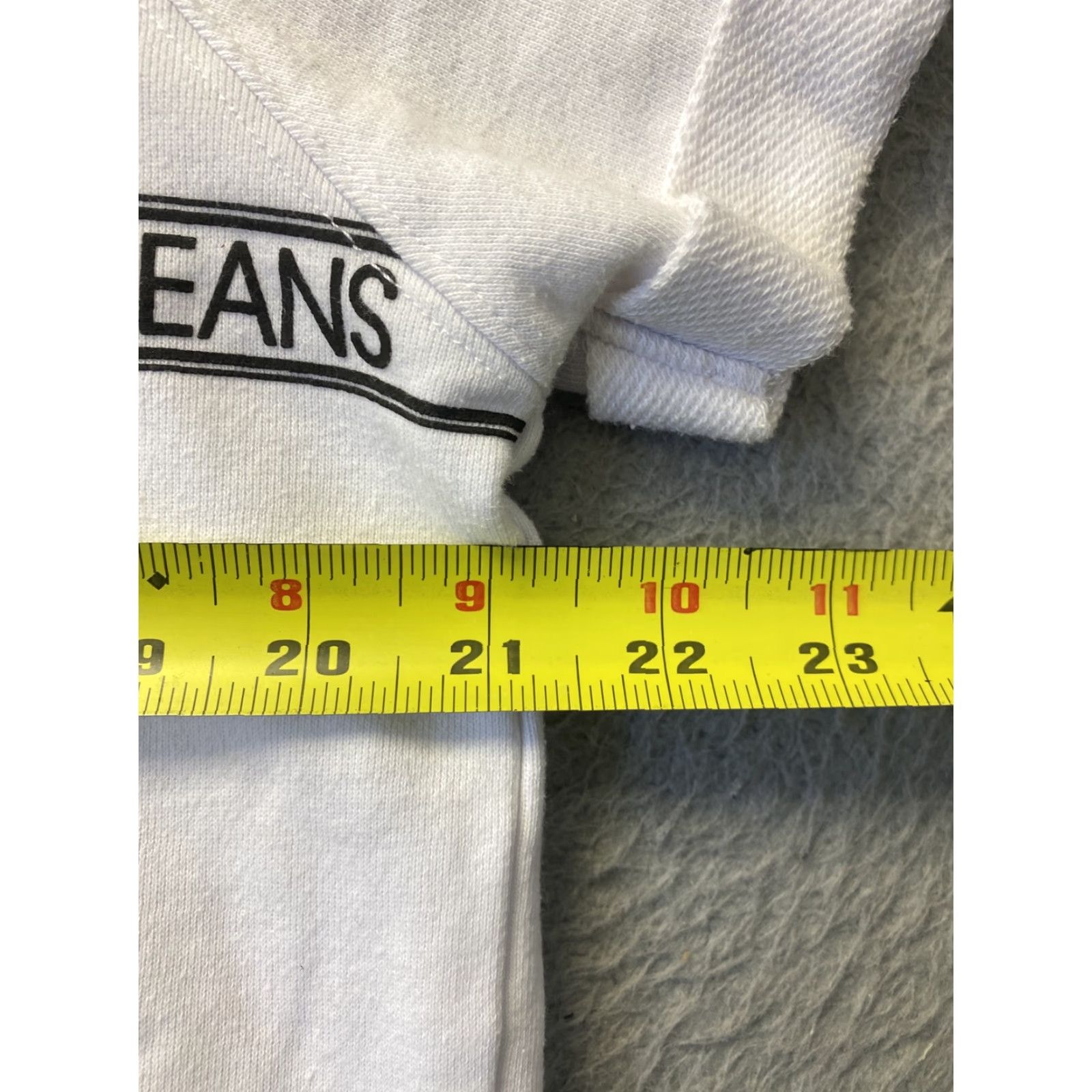 Calvin Klein Calvin Klein Jeans Cropped Sweatshirt Women L White Pullover 98-43 Size L / US 10 / IT 46 - 5 Thumbnail
