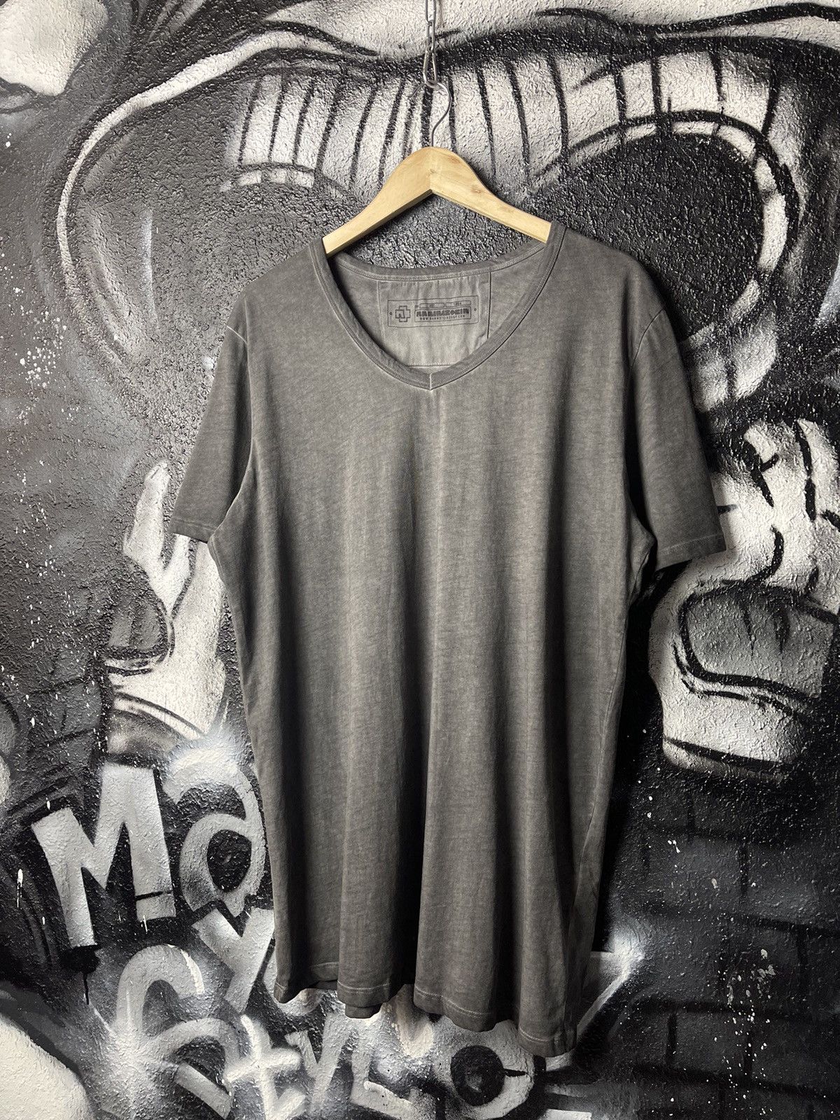 Band Tees Rammstein Rock Group Merchandise Grey V-Neck T-Shirt Size L Size US XL / EU 56 / 4 - 2 Thumbnail