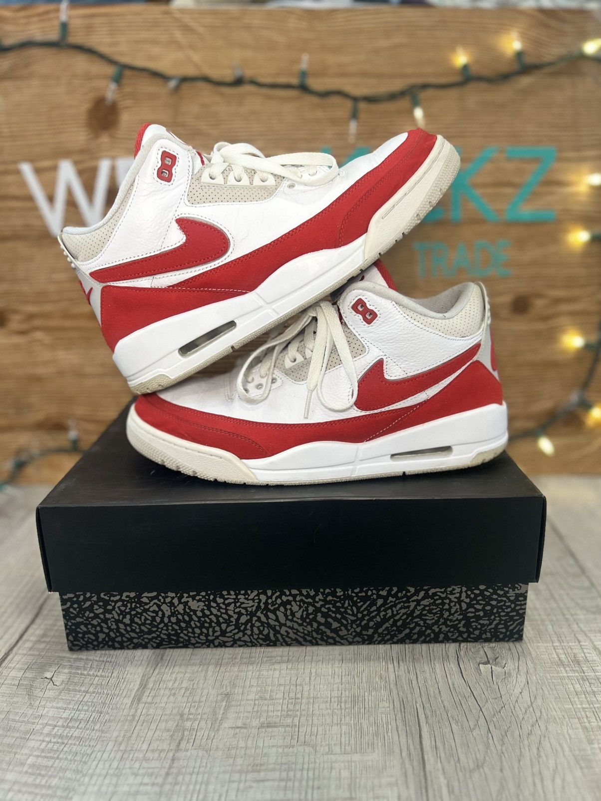 Jordan Brand Jordan 1 tinker air max 1 Size US 10 / EU 43 - 2 Thumbnail