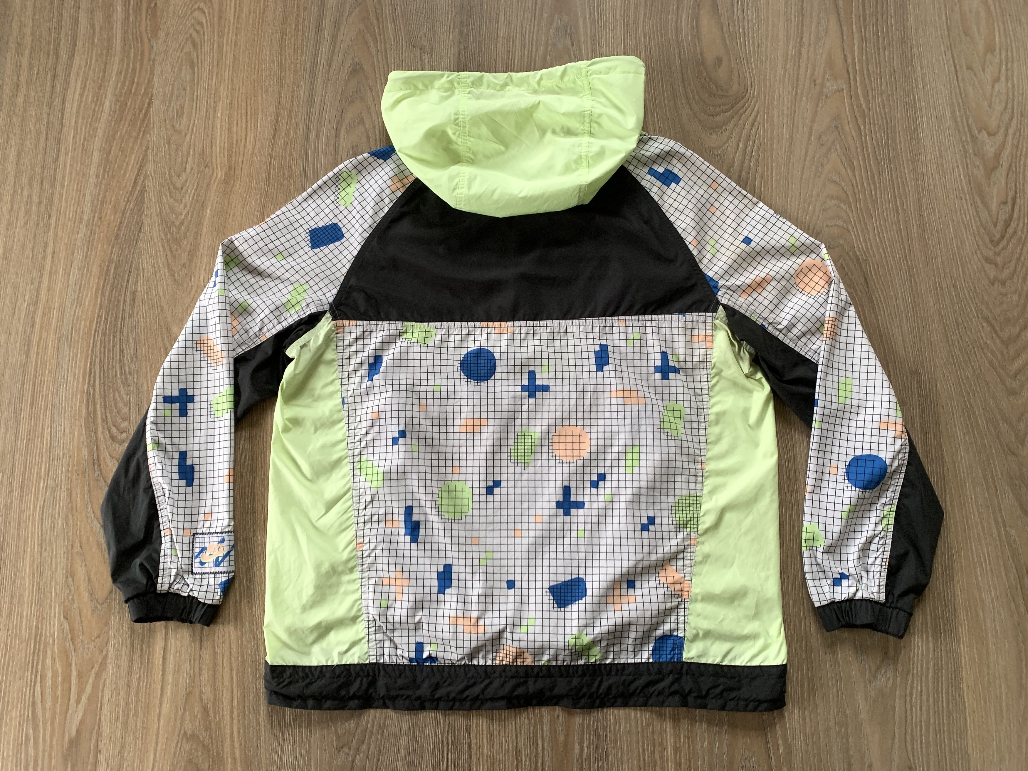 Nike Rare Nike Windbreaker Tetris Printed Hood Jacket 2018 Size US S / EU 44-46 / 1 - 3 Thumbnail