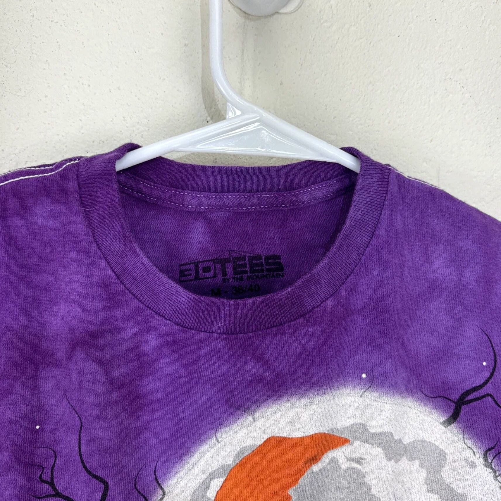The Mountain VINTAGE The Mountain Halloween Cat T-Shirt Unisex Adults Medium Purple Fall Spring Summer Winter Graphic Size US M / EU 48-50 / 2 - 4 Thumbnail
