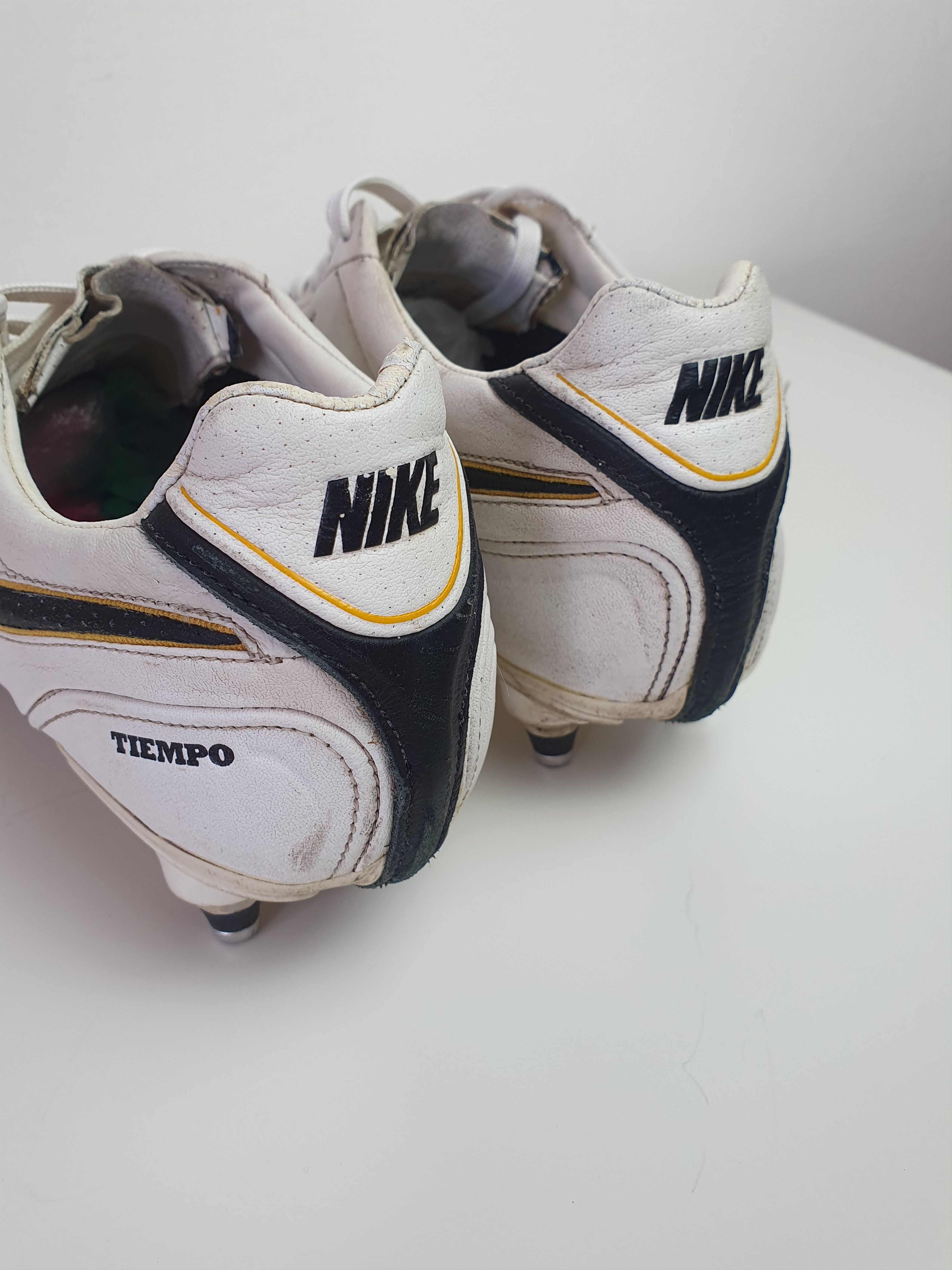 Nike Football Boots Rare Nike Tiempo Legend Size UK8 White Size US 9 / EU 42 - 10 Thumbnail