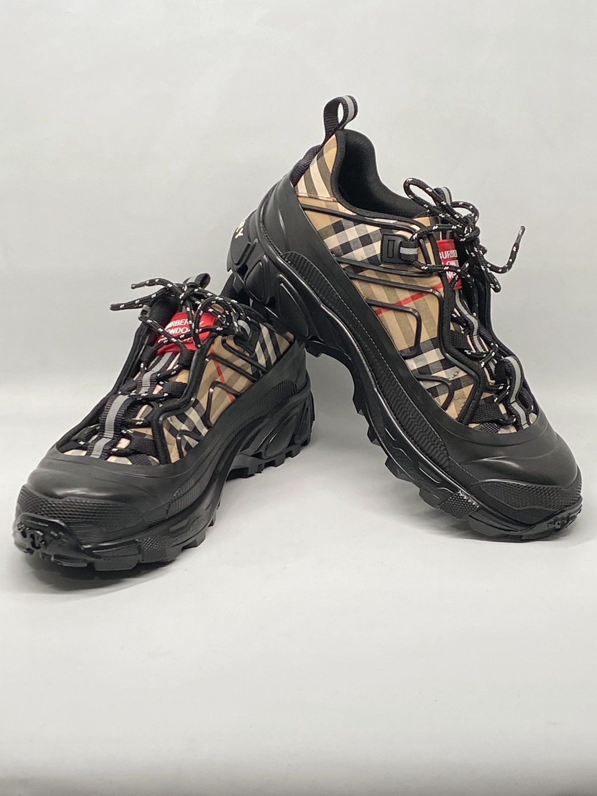 Burberry Burberry Arthur Vintage Check Sneakers size 40/us size 7 Size US 7 / EU 40 - 5 Thumbnail