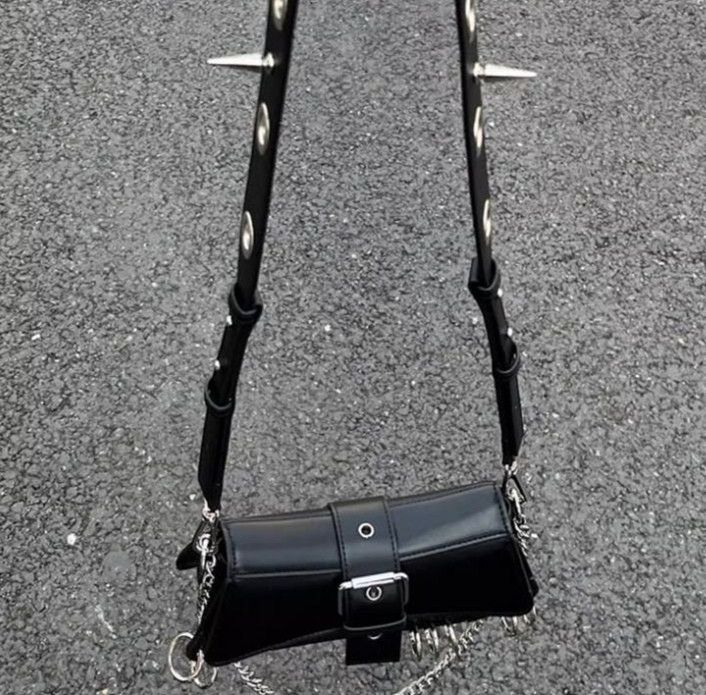 Other Harajuku Punk Rivet Spike Chain Crossbody Bags Size ONE SIZE - 3 Thumbnail