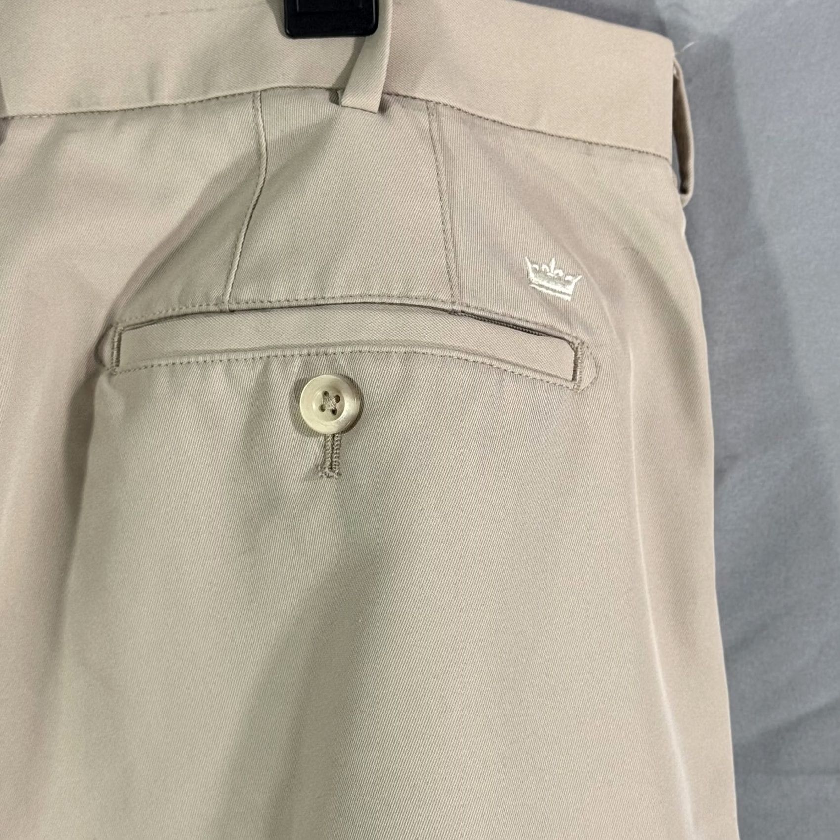 Peter Millar Peter Millar Shorts Mens 38 Golf Performance Wicking Polyester Casual Summer Sidewelt Pockets Beige Size US 38 / EU 54 - 3 Thumbnail