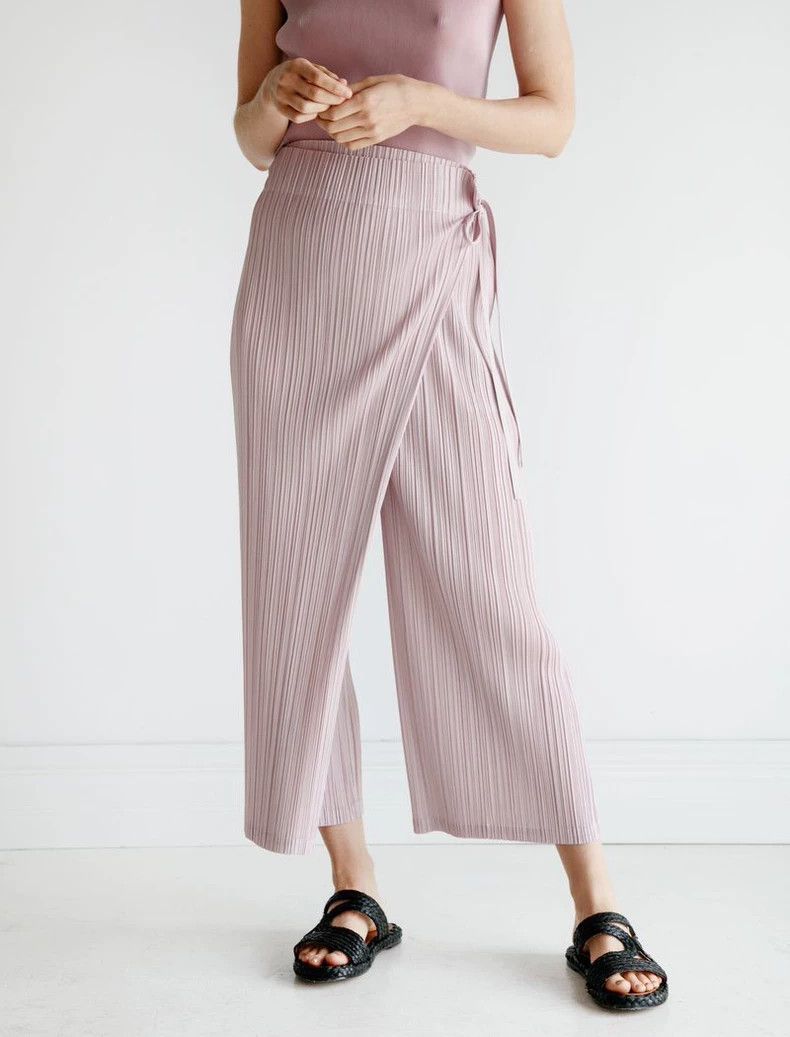 Issey Miyake Issey Miyake Pink pleated kelp pants Size 25" / US 0 / IT 36 - 1 Thumbnail