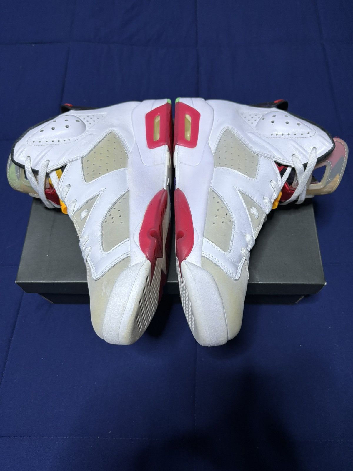 Jordan Brand Jordan 6 Retro Hare 2020 Size 10.5 Size US 10.5 / EU 43-44 - 3 Thumbnail