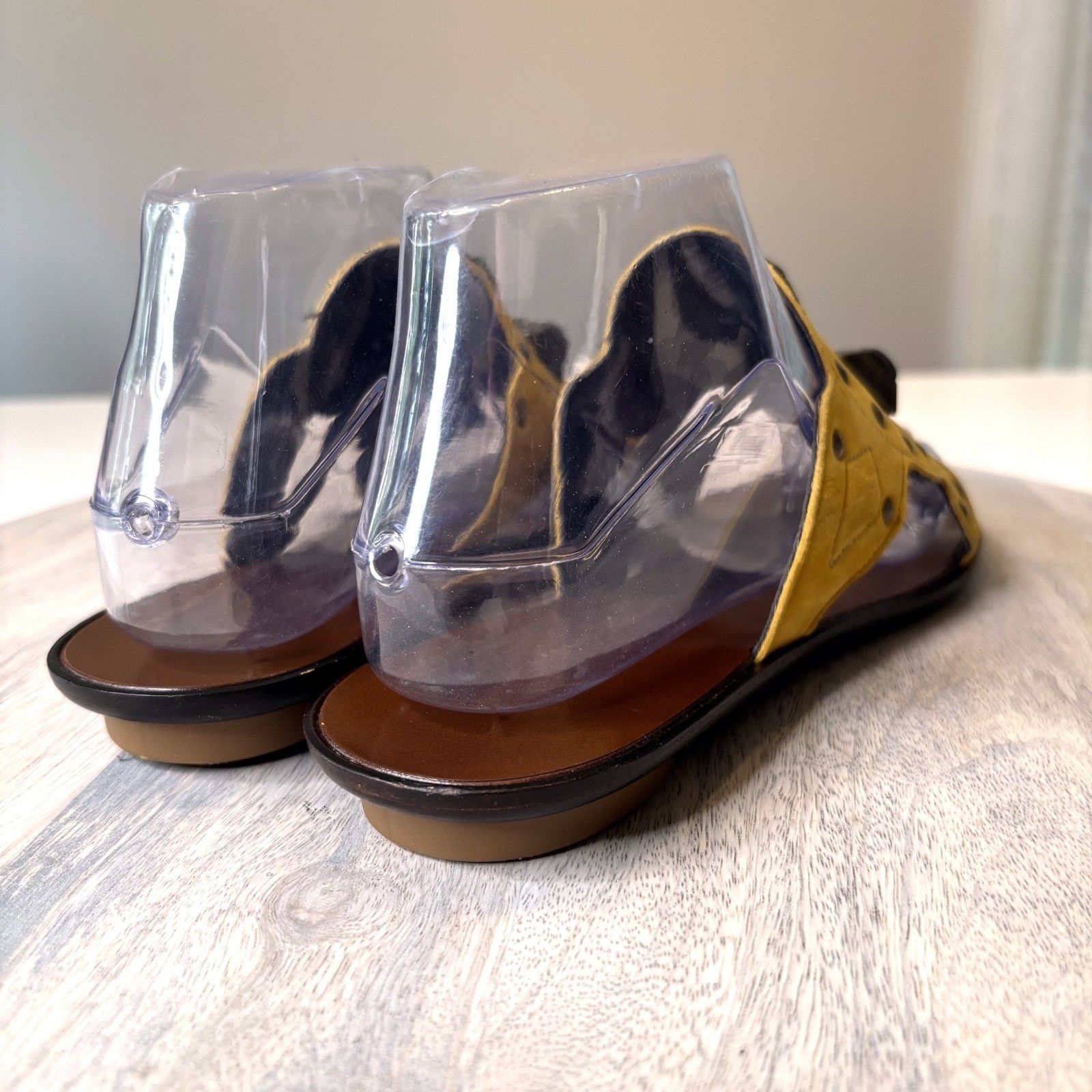 Robert Clergerie Robert Clergerie Yellow Suede Sandals Women’s Size 7.5 Size US 7.5 / IT 37.5 - 6 Thumbnail