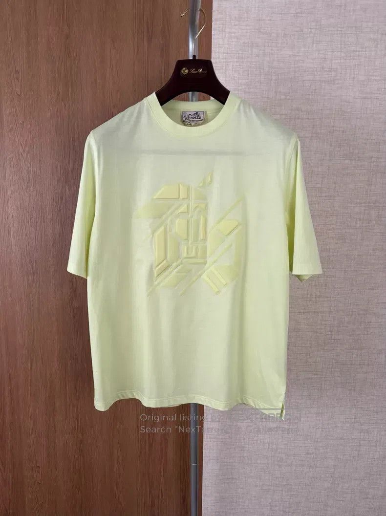 Hermes Hermes Spring/Summer Men's Short Sleeve T-Shirt Size US M / EU 48-50 / 2 - 1 Thumbnail