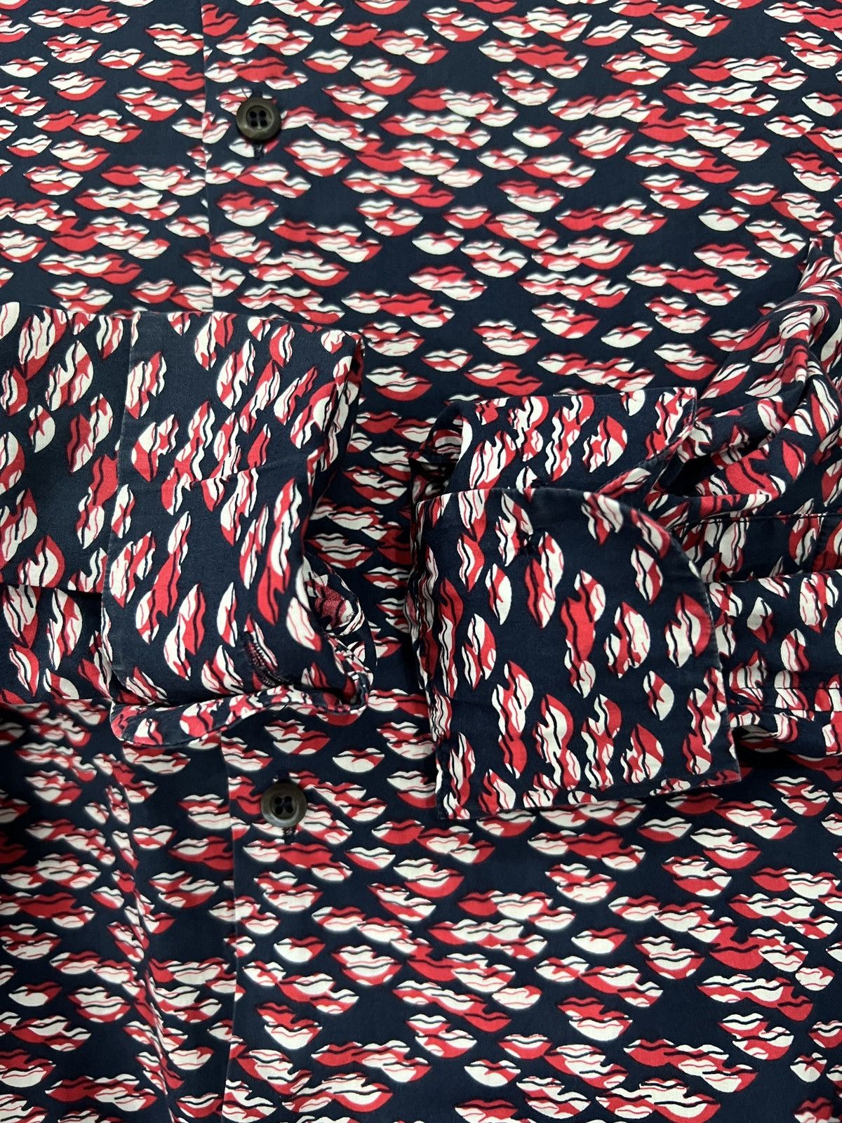 Prada Prada 2015 All-Over Lip Print Shirt Size US XS / EU 42 / 0 - 9 Thumbnail