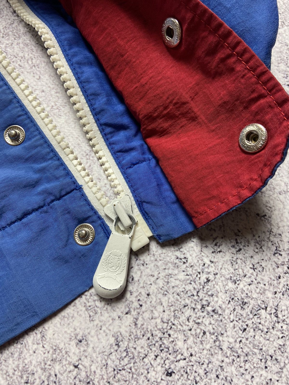 Tommy Hilfiger Vintage Tommy Hilfiger Jacket Street Style Rain Coat Design Size US S / EU 44-46 / 1 - 18 Thumbnail