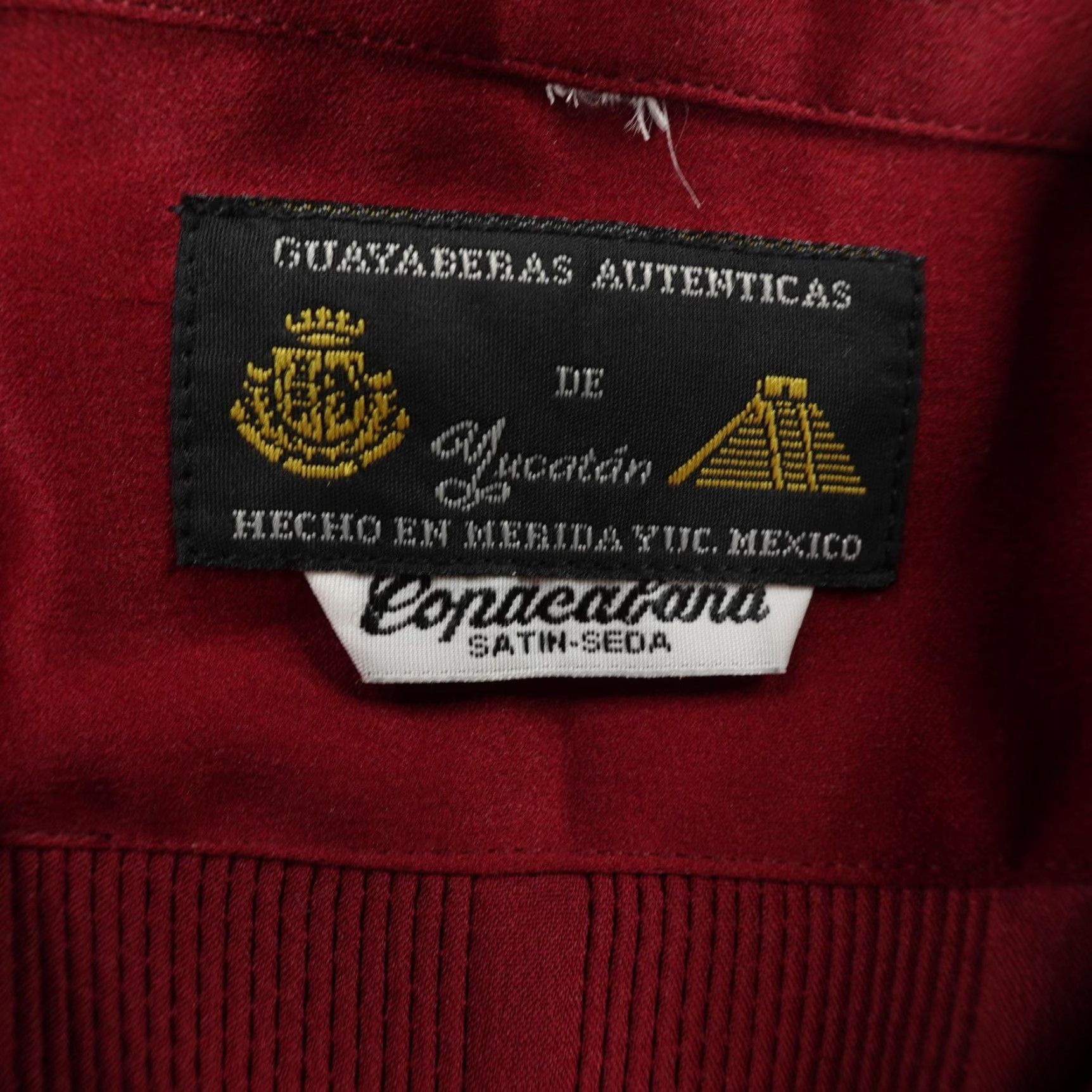 Vintage VINTAGE Copacabana Guayabera Shirt Mens 4XL Satin Short Sleeve Red Button-Up Breathable Embroidered Cigar Lounge 90s? Tropical Beach Cuban Event Mens Size US XXL / EU 58 / 5 - 7 Thumbnail