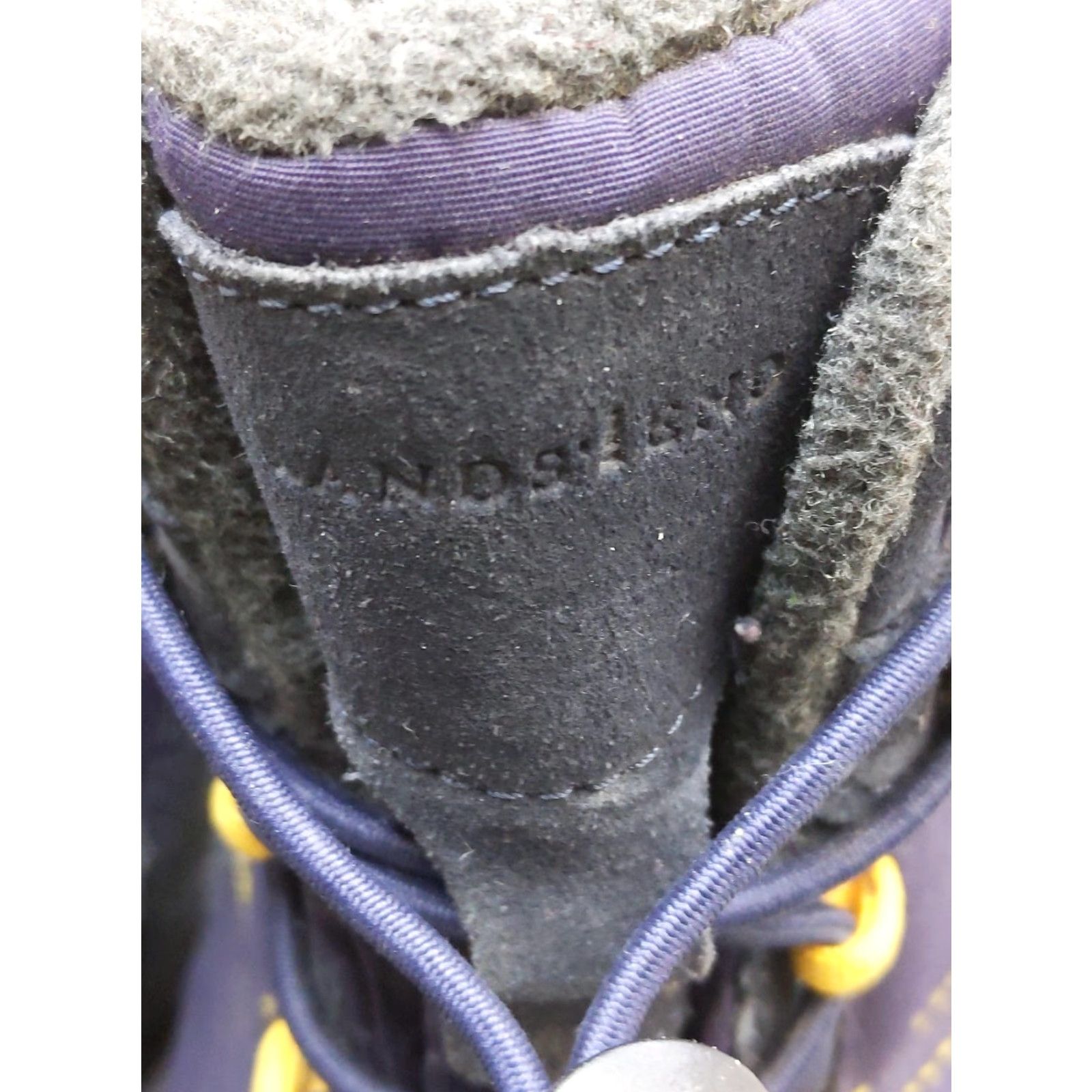 Lands' End VINTAGE? Lands' End Womens Boots Blue Waterproof Winter Snow Insulated Hiking Size 7 B Suede Rubber Outsole Women's Footwear Size US 7 / IT 37 - 4 Thumbnail