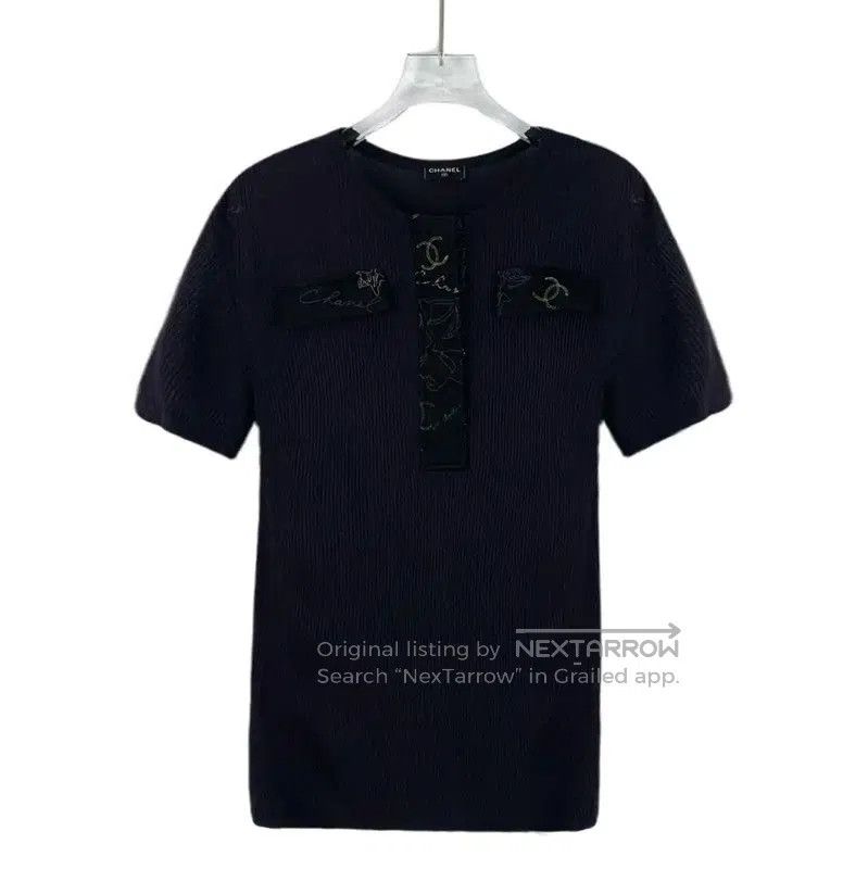 Chanel Chanel Black Ribbed T-shirt for Women . Size XS / US 0-2 / IT 36-38 - 1 Thumbnail