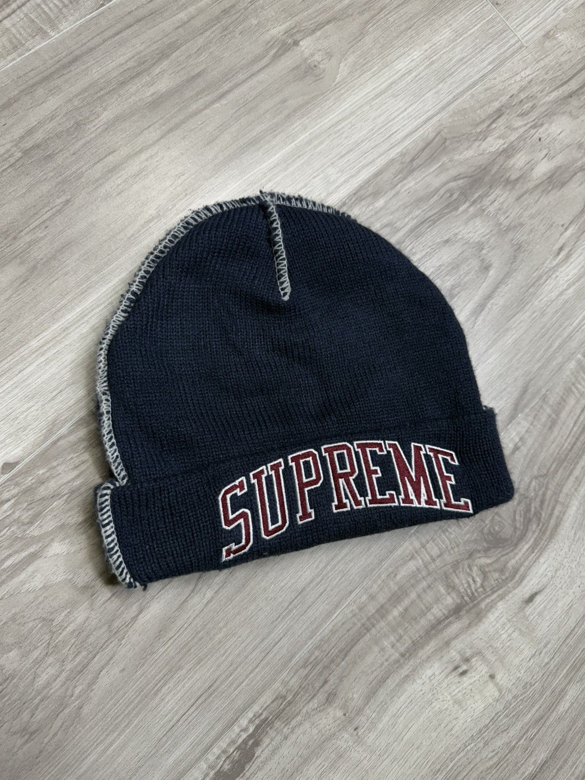 Supreme Supreme Contrast Stitch Beanie F/W 19 Preowned Size ONE SIZE - 1 Thumbnail