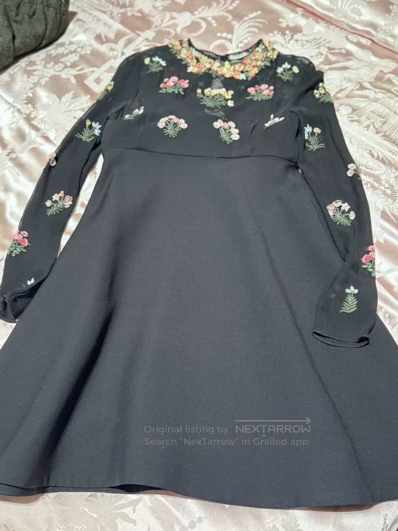 Valentino Valentino Three-dimensional floral dress Size S / US 4 / IT 40 - 2 Thumbnail