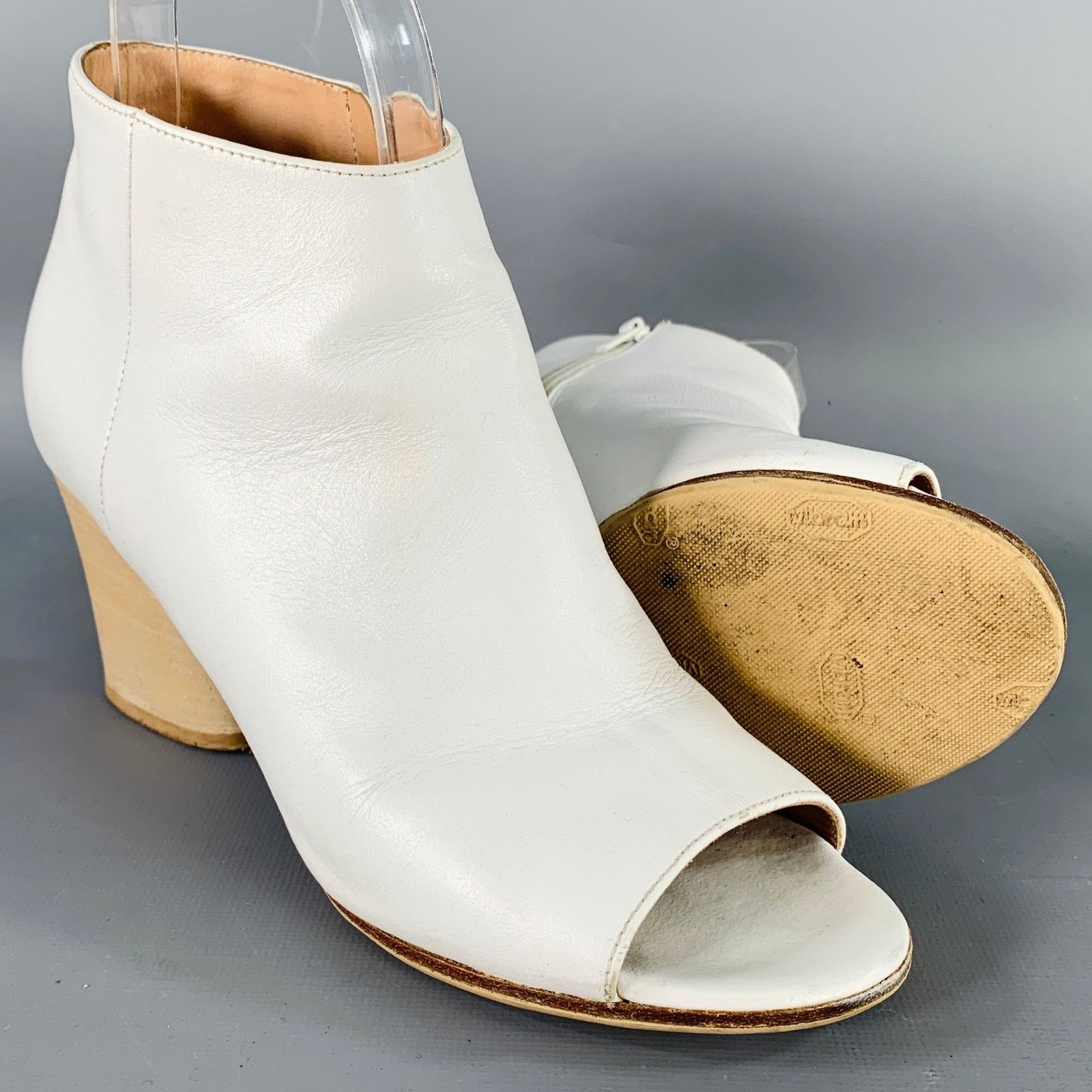 Maison Margiela MAISON MARTIN MARGIELA Size 7 White Leather Peep Toe Boots Size US 7 / IT 37 - 5 Thumbnail