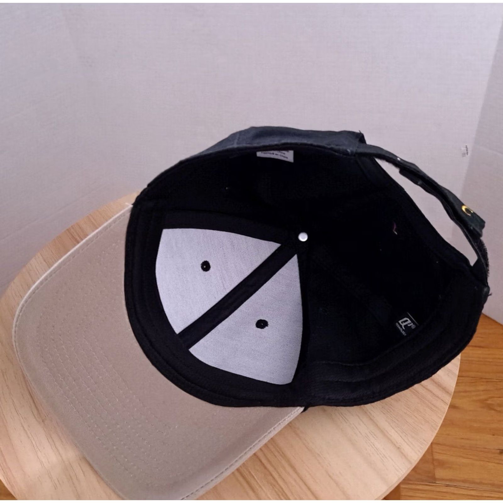Vintage Cabelas Hat Adjustable Cotton Black Grey Brim Mens Baseball Cap Athletic Fishing Outdoor Theme Adjustable Size Black Pattern Solid Size ONE SIZE - 4 Thumbnail
