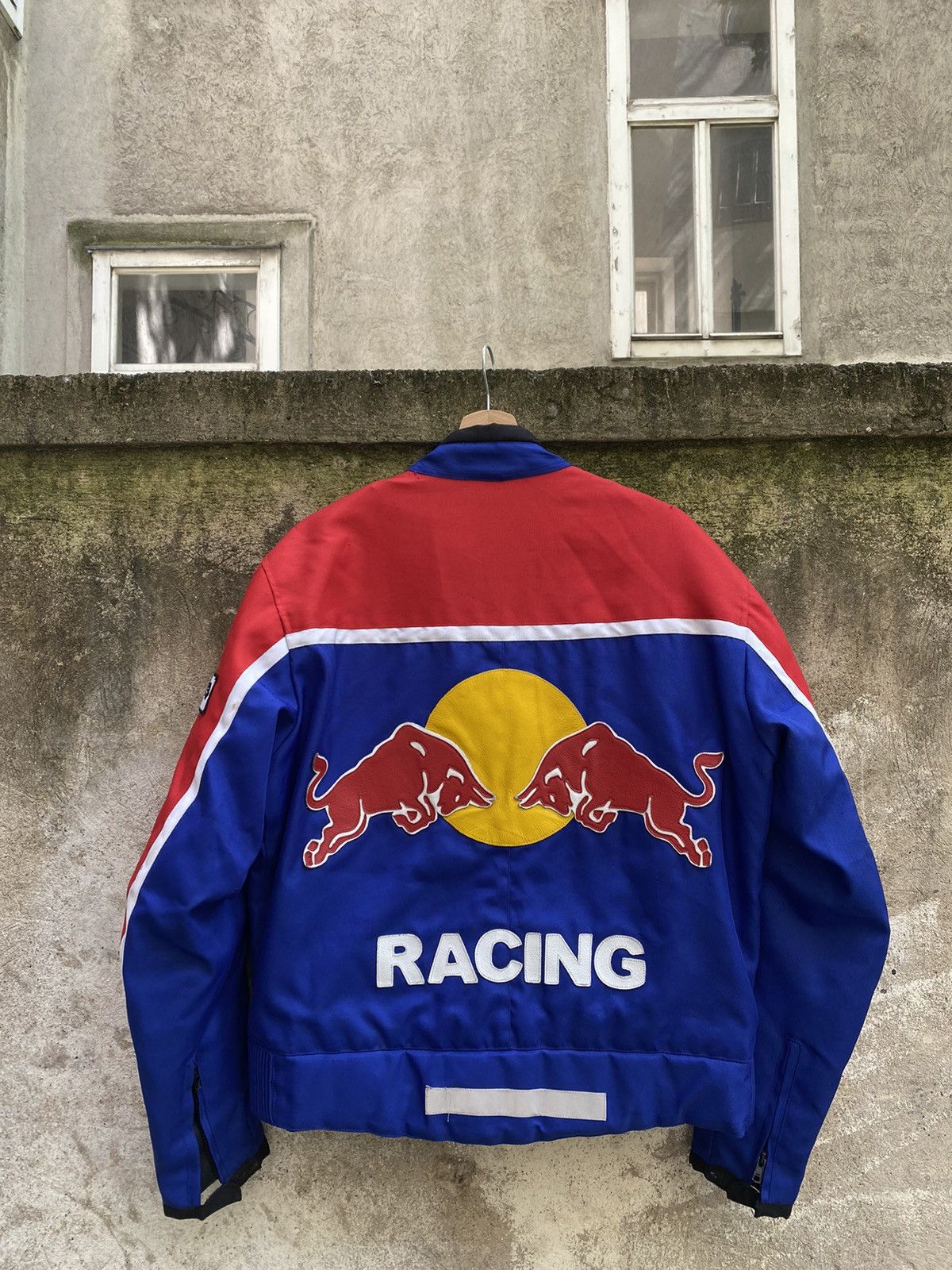 Red Bull Red Bull Racing Streetwear F1 Formula Uno Jacket Size US L / EU 52-54 / 3 - 14 Thumbnail