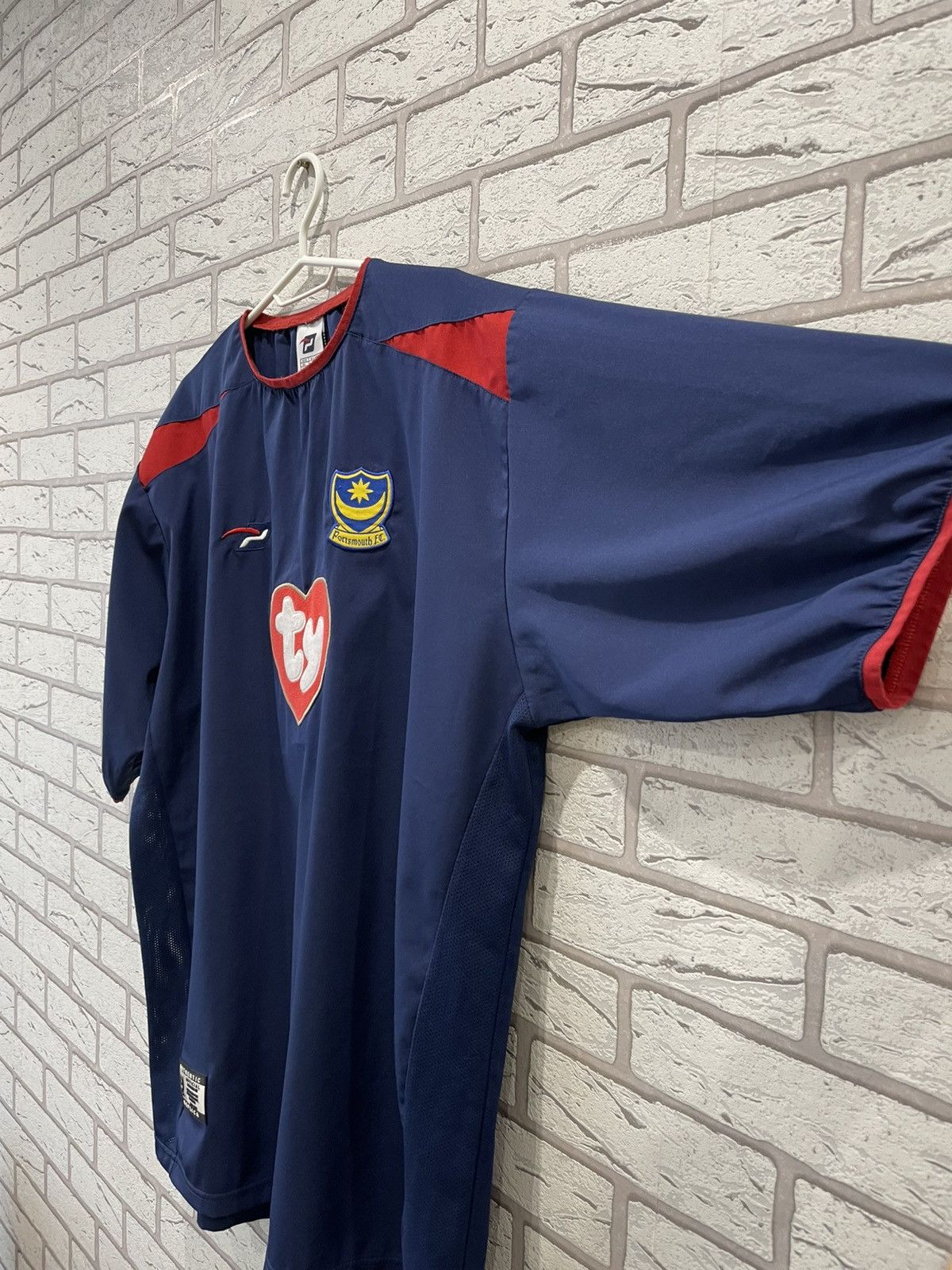 Vintage Portsmouth 2003 2004 2005 Away Football Shirt Soccer Jersey Size US XL / EU 56 / 4 - 12 Thumbnail