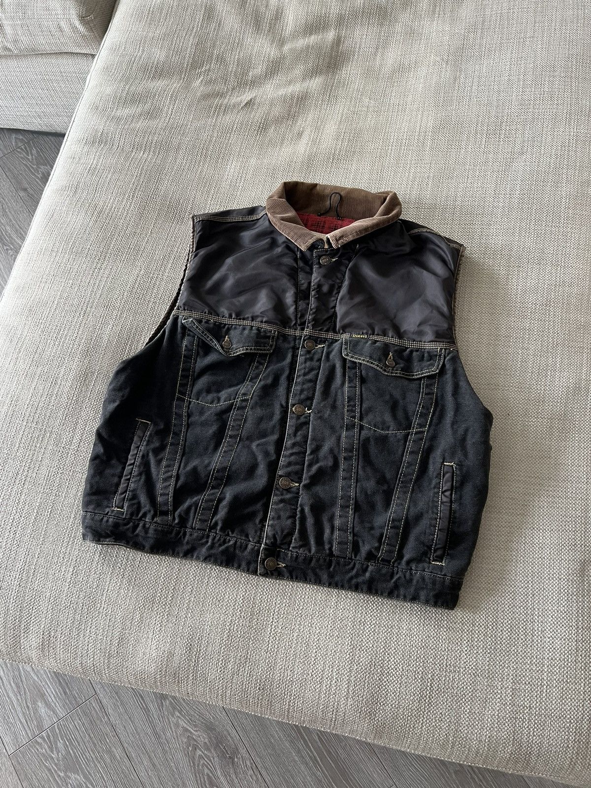 Diesel × Vintage Vintage Diesel Avant Garde Vest 1990s Size US XL / EU 56 / 4 - 2 Thumbnail