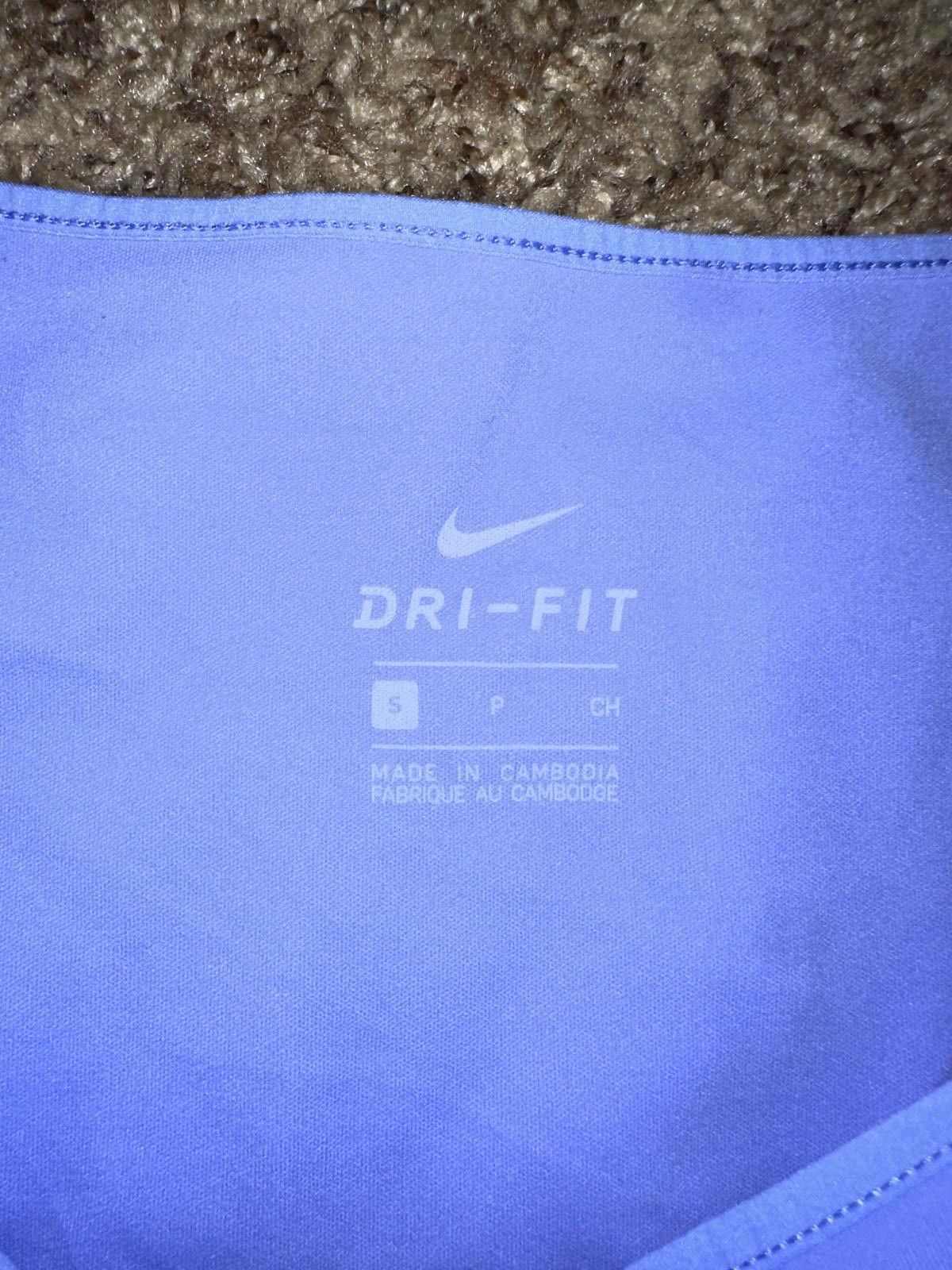 Nike Nike Women's Yoga Luxe Long-Sleeve Top Size S / US 4 / IT 40 - 2 Thumbnail