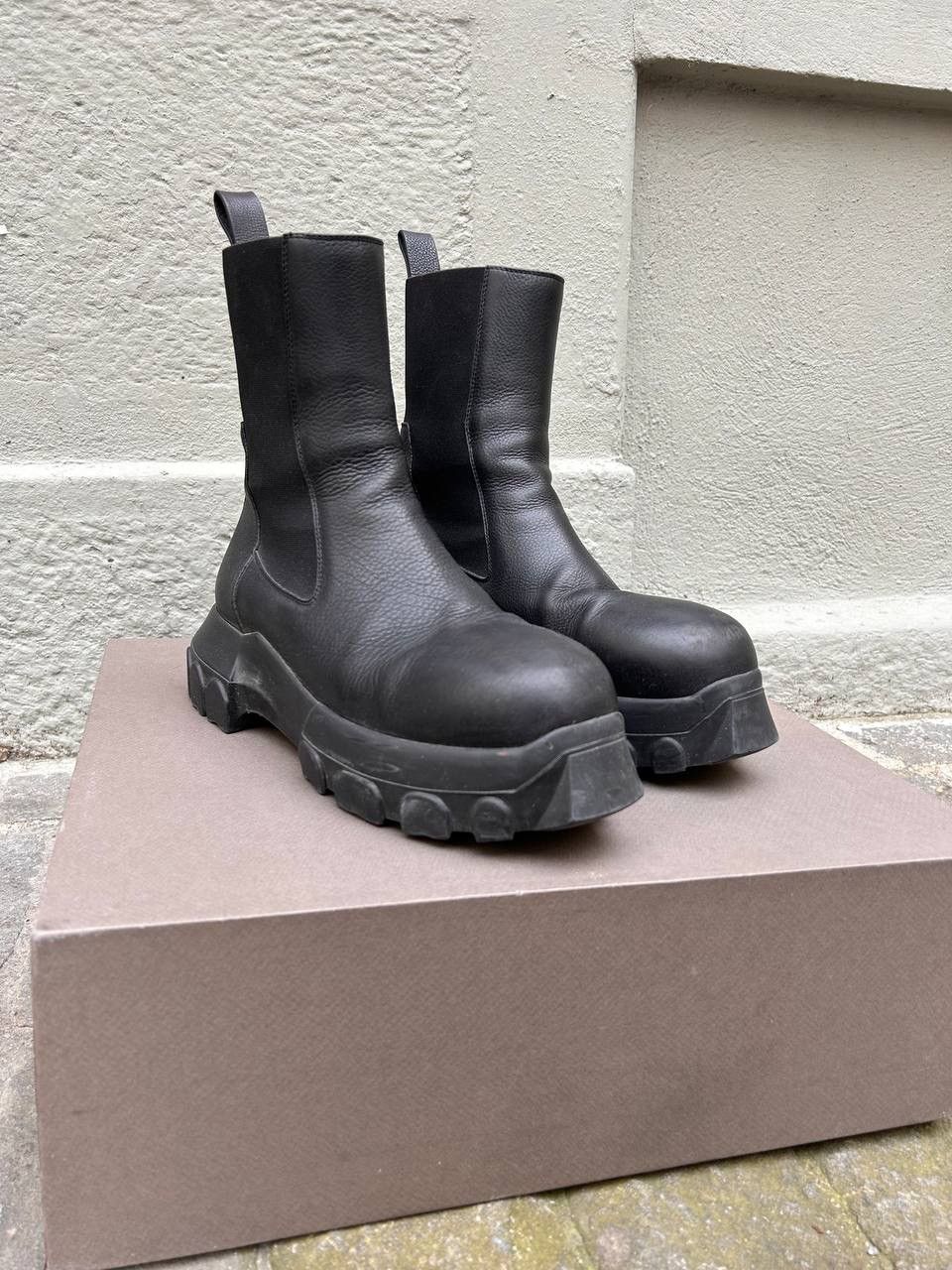 Rick Owens Rick Owens Beatle Bozo Boots Black Size US 9 / EU 42 - 1 Thumbnail