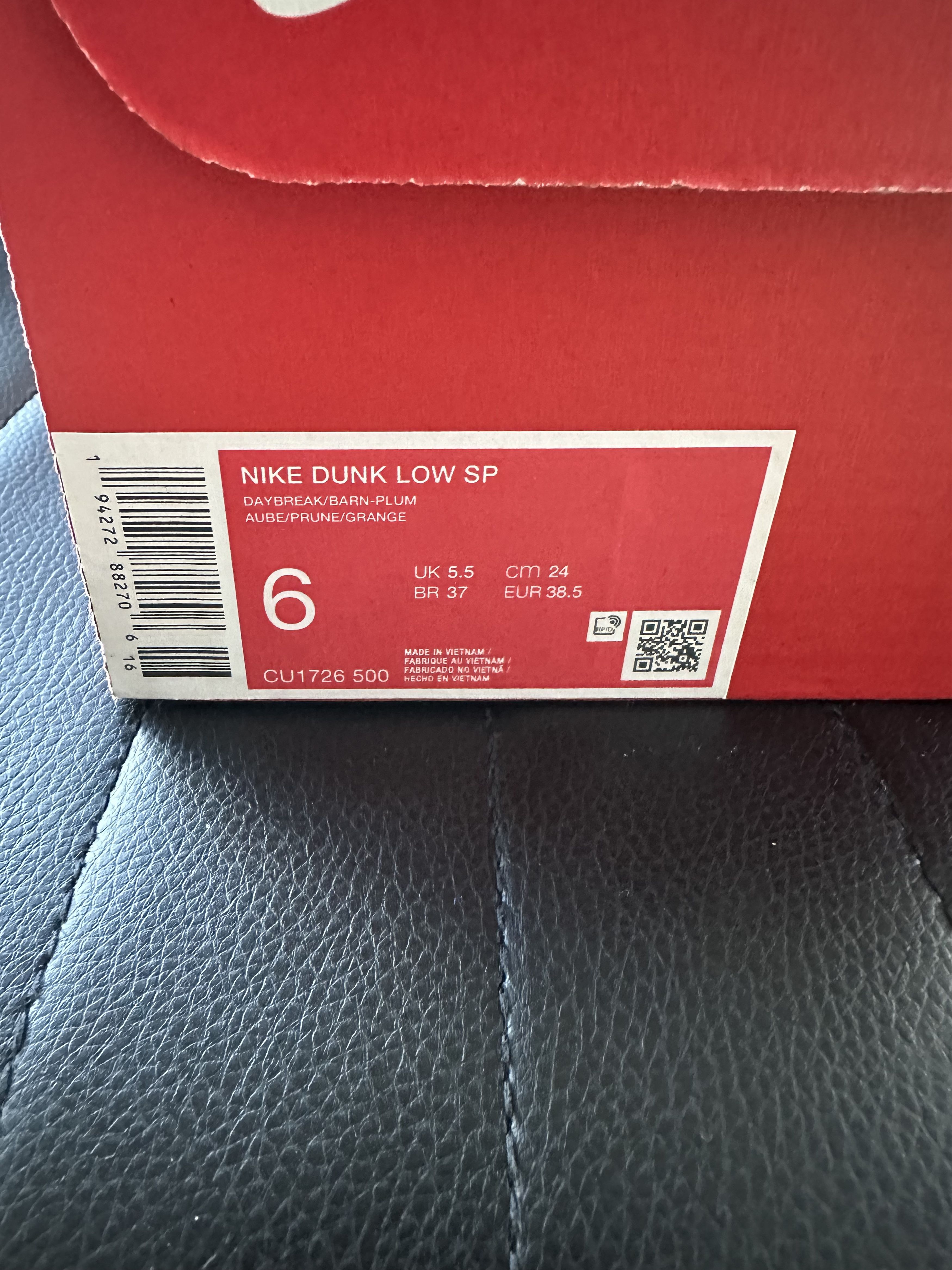 Nike PREOWNED NIKE DUNK LOW SP "PLUM" (2024) Size US 6 / EU 39 - 18 Thumbnail