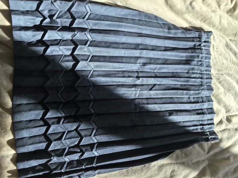 Issey Miyake issey miyake size:one size Black pleated skirt Size 31" - 3 Thumbnail