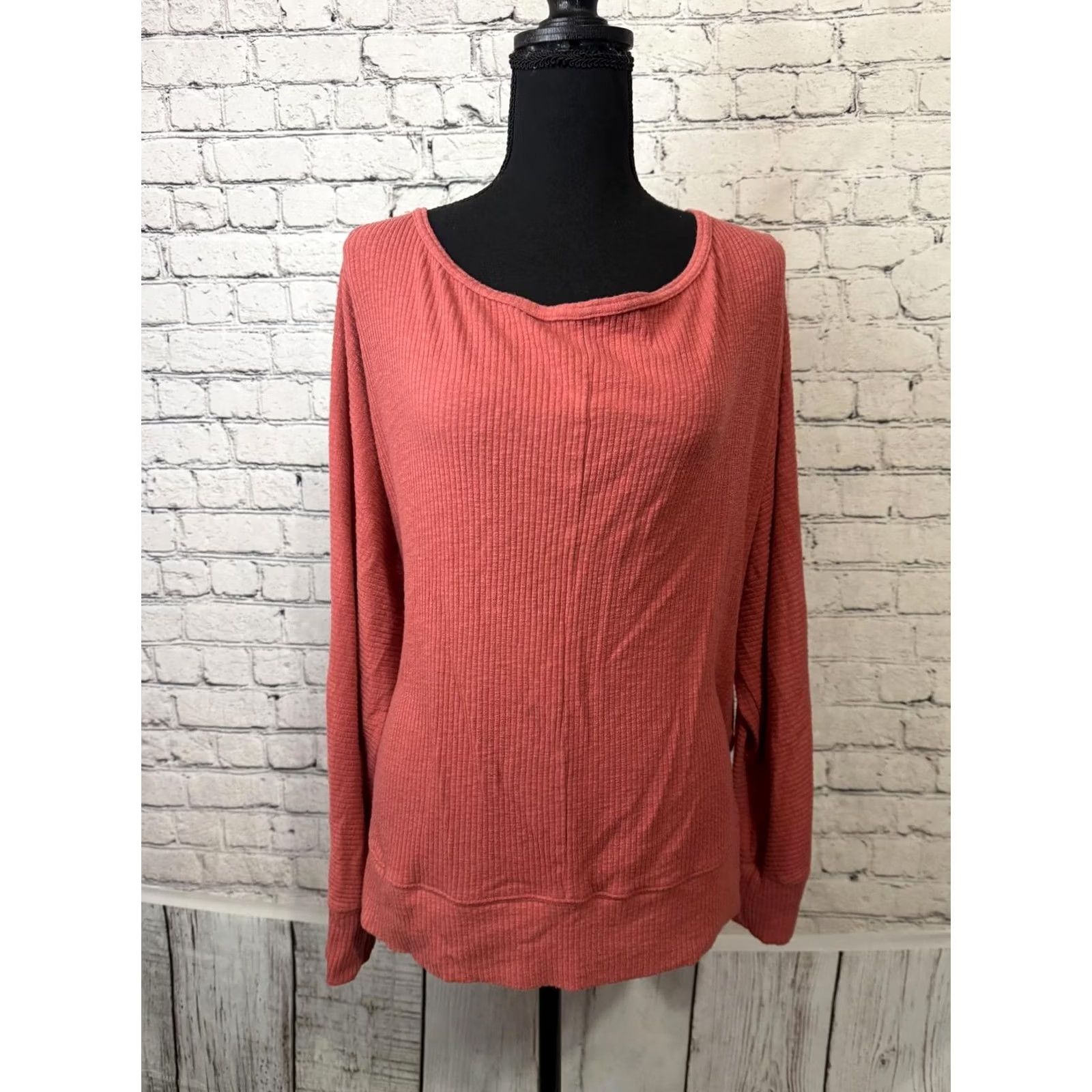 Gap GAP Women's Long Sleeve Top XL Red Shirt Blouse Scoop Neck Relaxed 100% Cotton Regular Women Size XL / US 12-14 / IT 48-50 - 4 Thumbnail