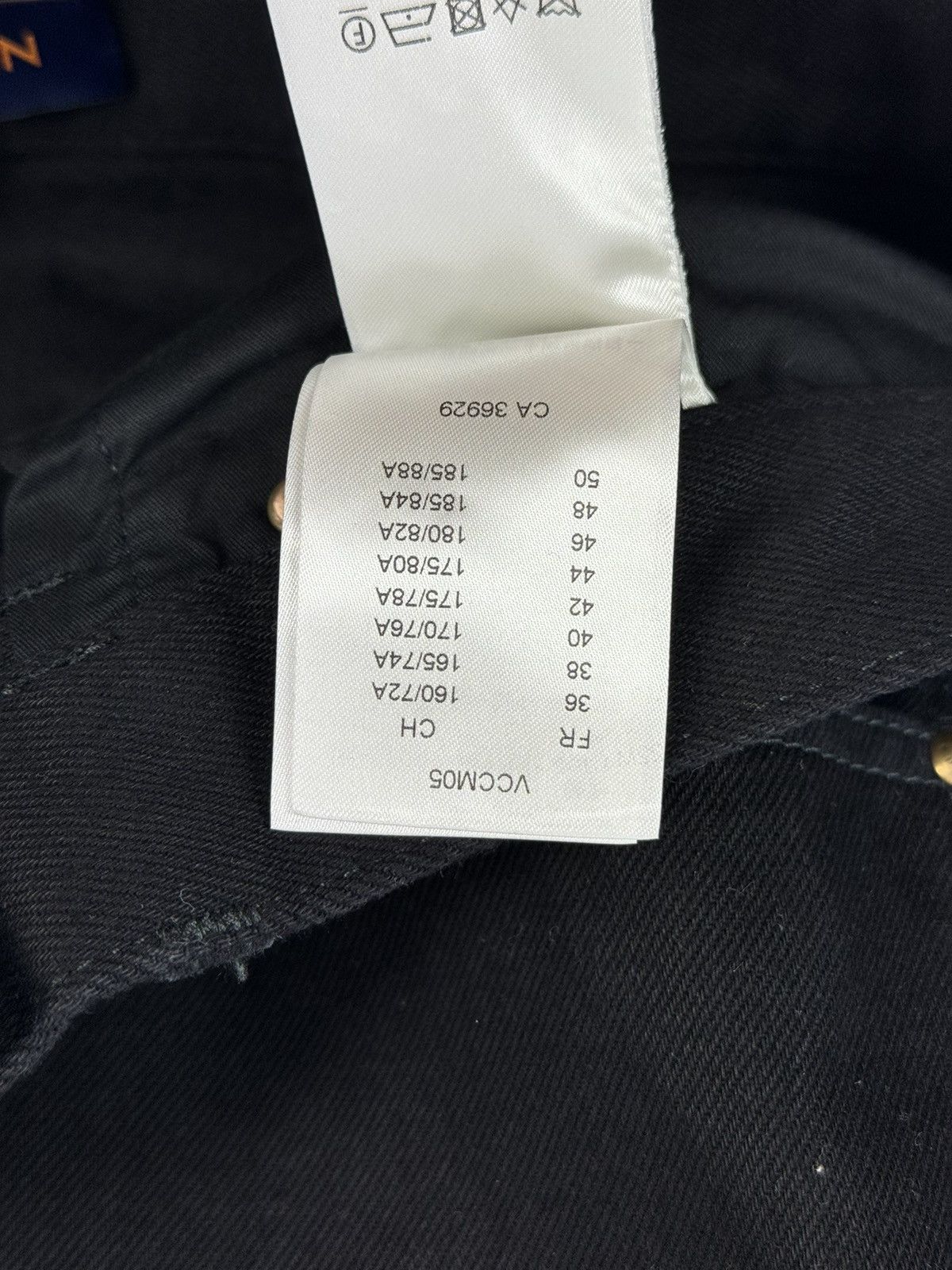 Louis Vuitton MONOGRAM PRINT DENIM CARGO TROUSERS Size US 34 / EU 50 - 14 Thumbnail