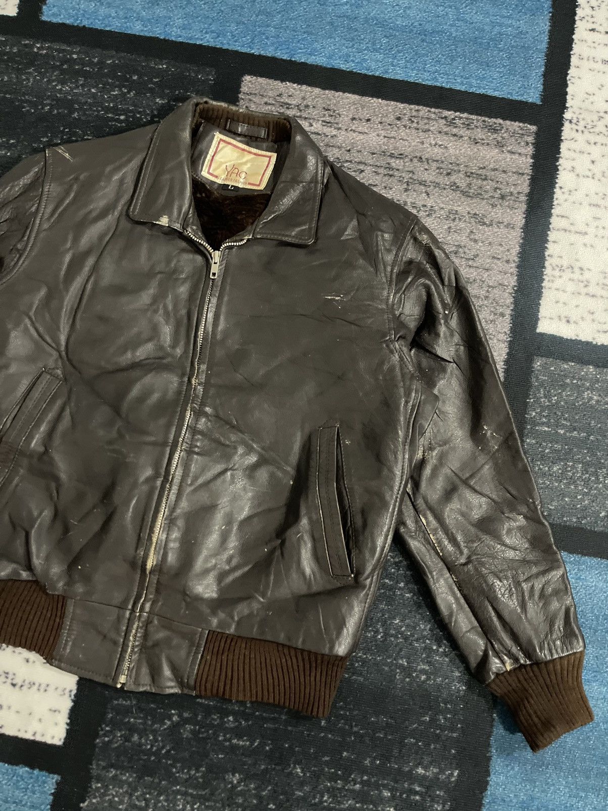 Vintage Vintage Yac Cow Leather Bomber Jacket Size US L / EU 52-54 / 3 - 3 Thumbnail