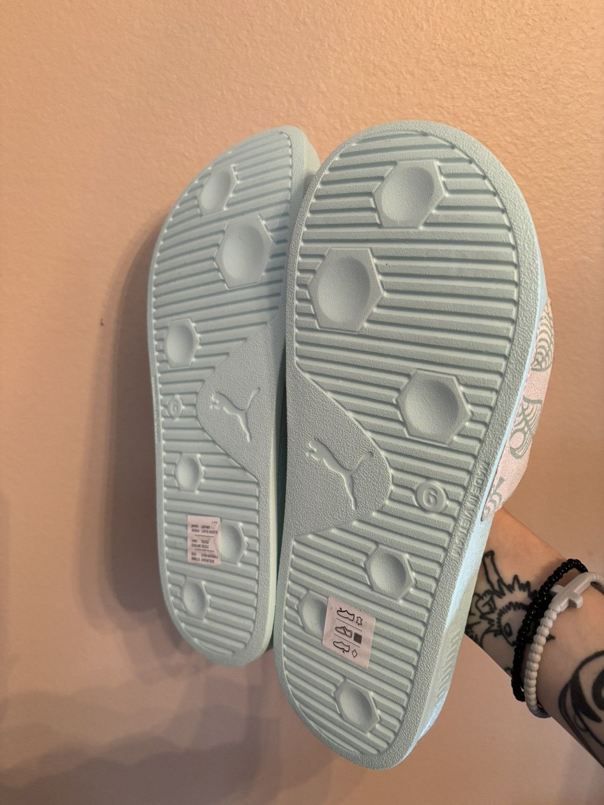 Puma Animal Crossing x Puma Leadcat Sandal Big Kid 'New Horizons' Size US 7 / EU 40 - 5 Thumbnail