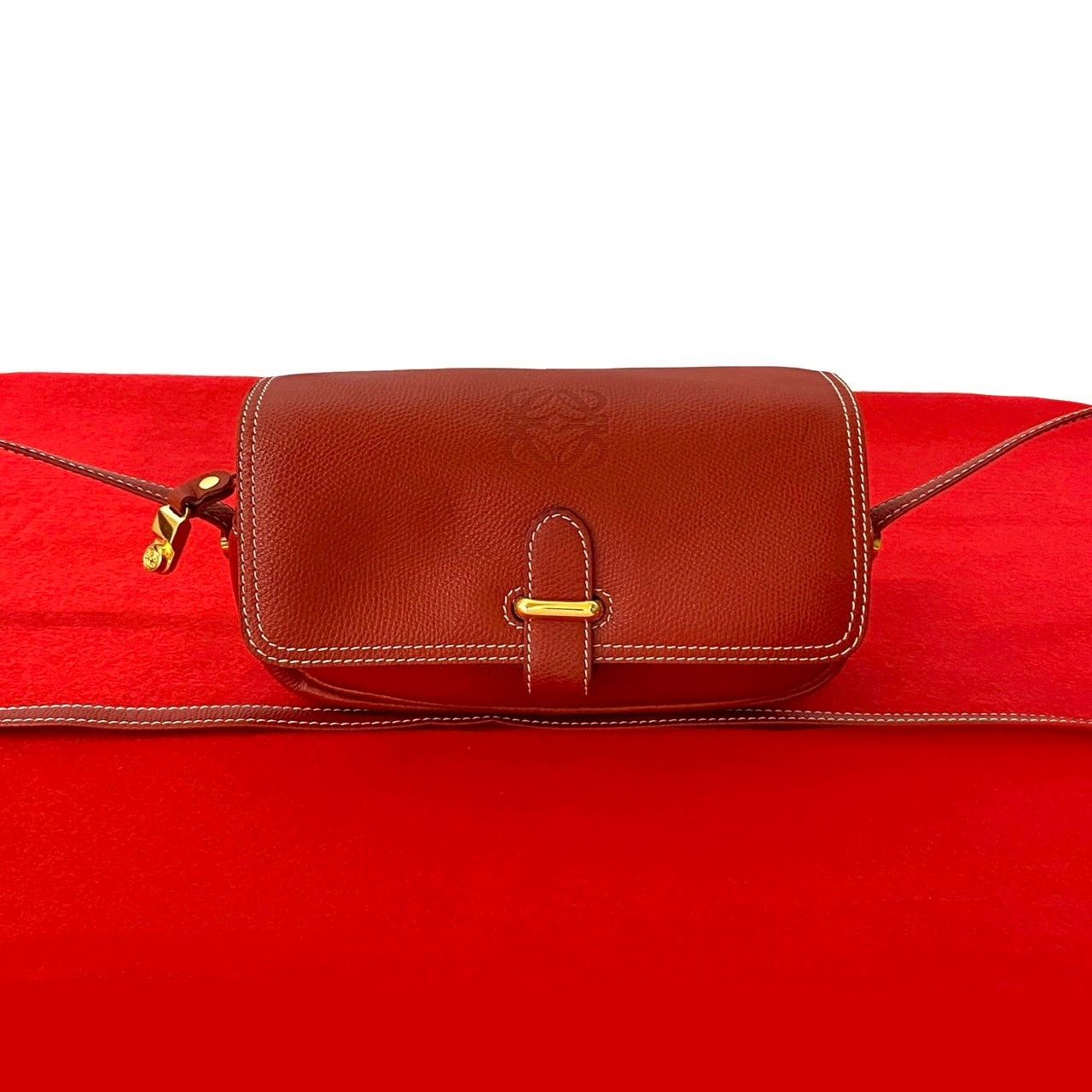 Loewe Loewe Anagram Leather Shoulder Bag Leather Shoulder Bag in Red, Women's