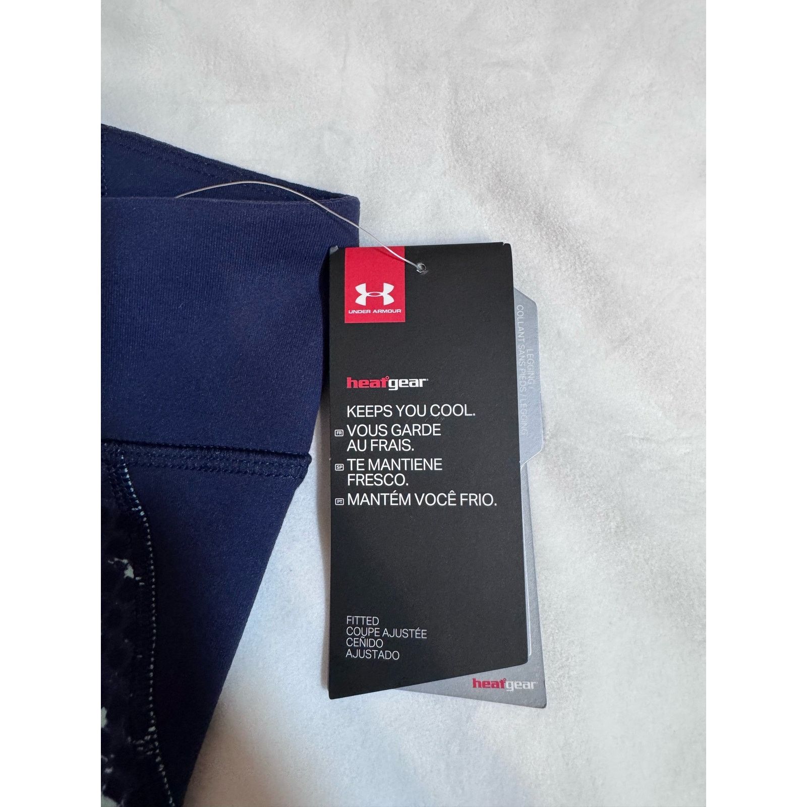 Under Armour Under Armour Fitted Heatgear Compression Cropped Leggings Size 29" - 5 Thumbnail