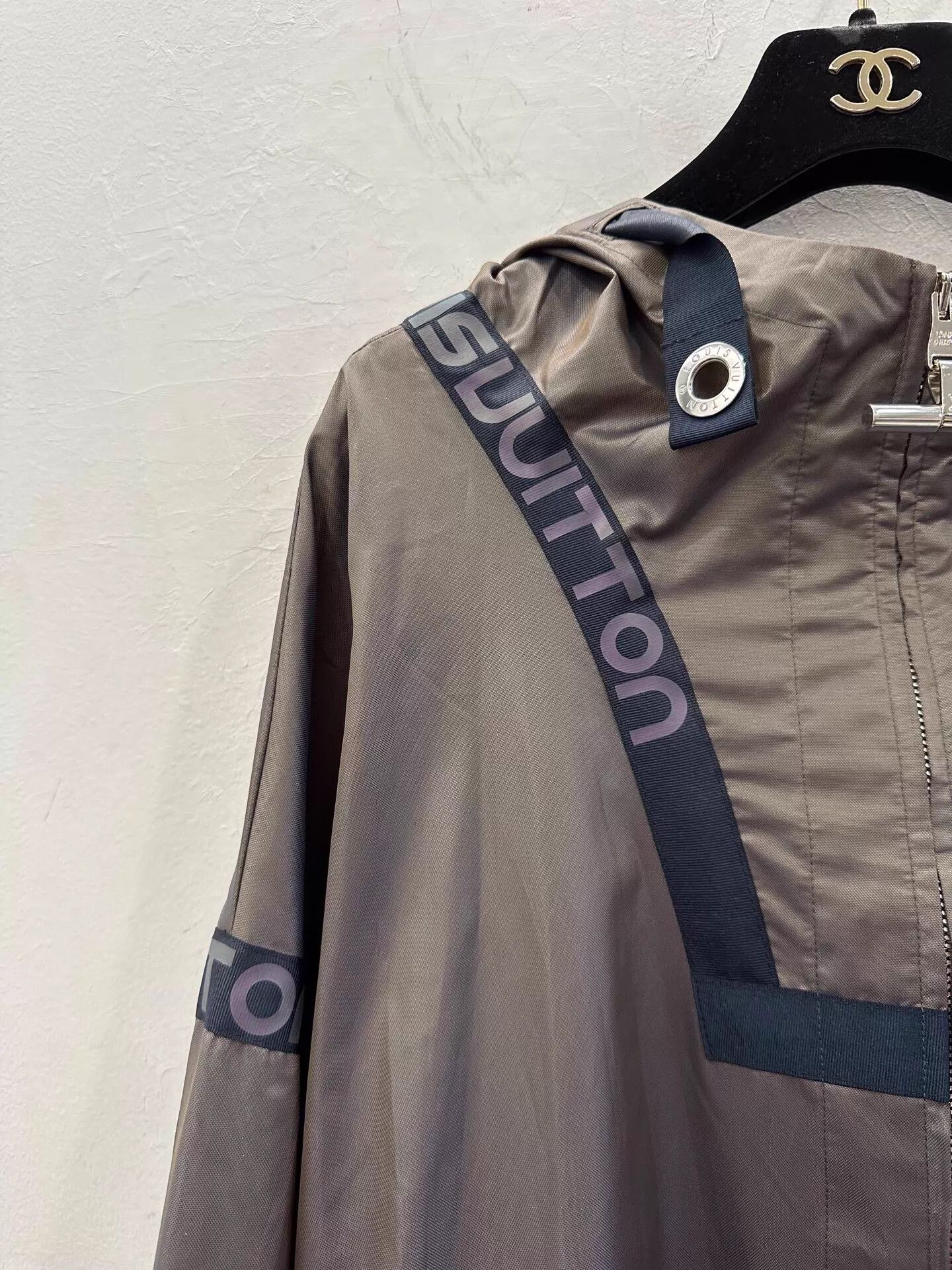 Louis Vuitton LV Men's Brown Mid-Length Black Laser Monogram Overcoat Size US S / EU 44-46 / 1 - 5 Thumbnail