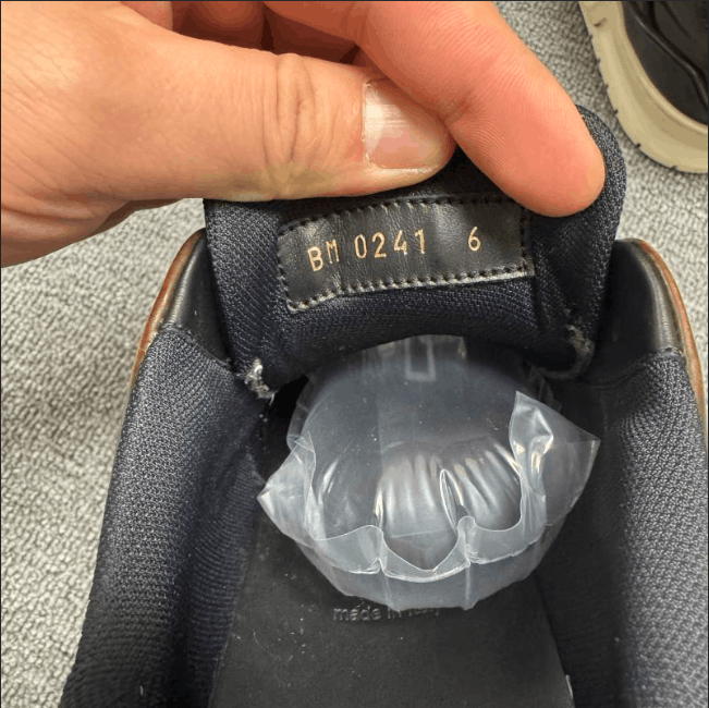 Louis Vuitton Louis Vuitton low-top sneakers Size US 7 / EU 40 - 5 Thumbnail