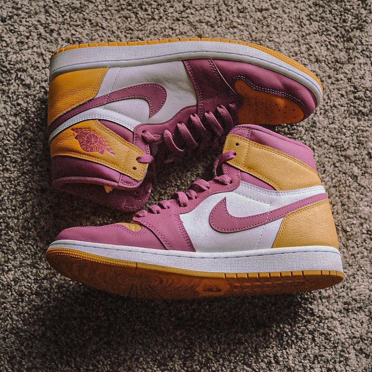 Nike Air Jordan 1 Retro High OG ‘Brotherhood’ Size US 9 / EU 42 - 3 Thumbnail