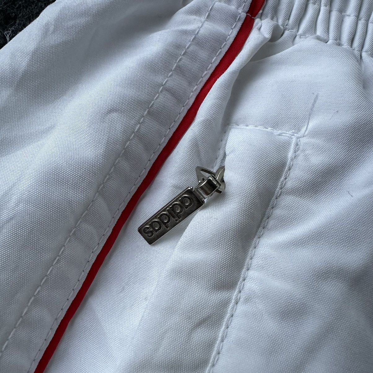 Adidas Vintage Adidas Equipment Baggy Nylon Pant D665 Size US 32 / EU 48 - 13 Thumbnail