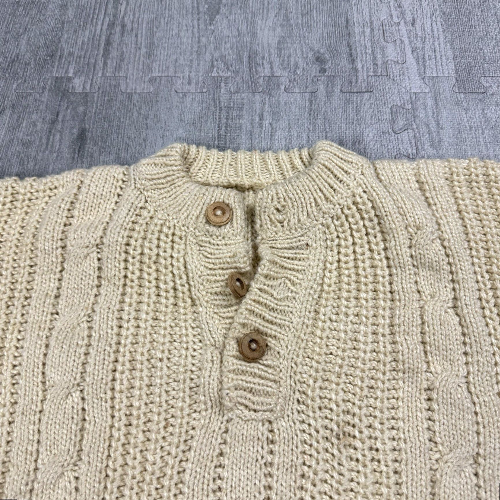 Vintage VINTAGE Handmade Chunky Cable Knit Henley Sweater Adult 2XL Ivory Casual Classic 80s 90s Mens Size US XXL / EU 58 / 5 - 2 Thumbnail