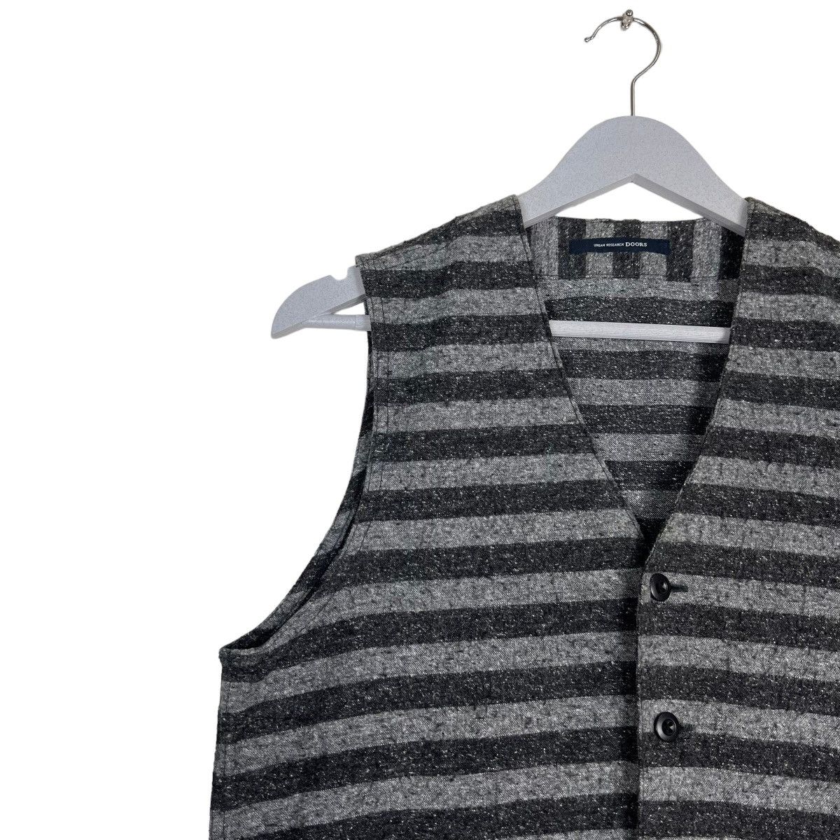 URBAN RESEARCH DOORS 🔥 URBAN RESEACH DOOR PRISONER VEST Size US M / EU 48-50 / 2 - 8 Thumbnail