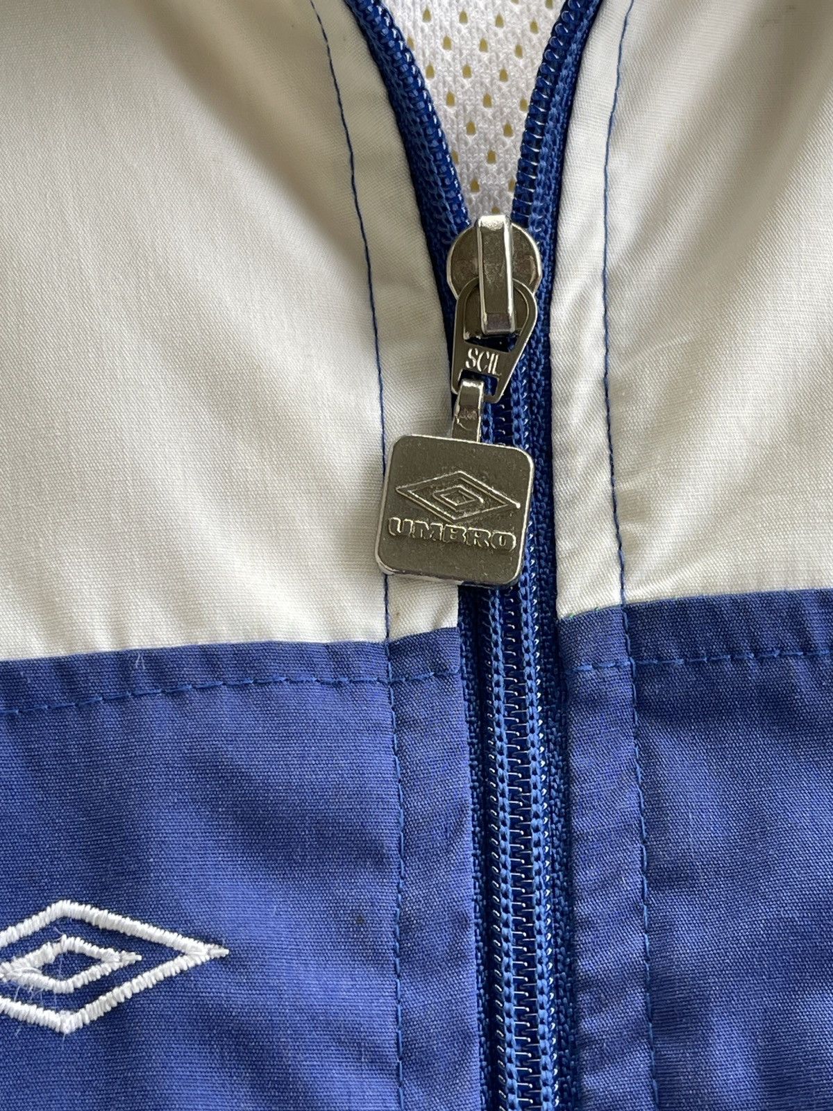 Vintage 1994-96 Brazil Umbro Tracksuit Jacket Size US L / EU 52-54 / 3 - 13 Thumbnail