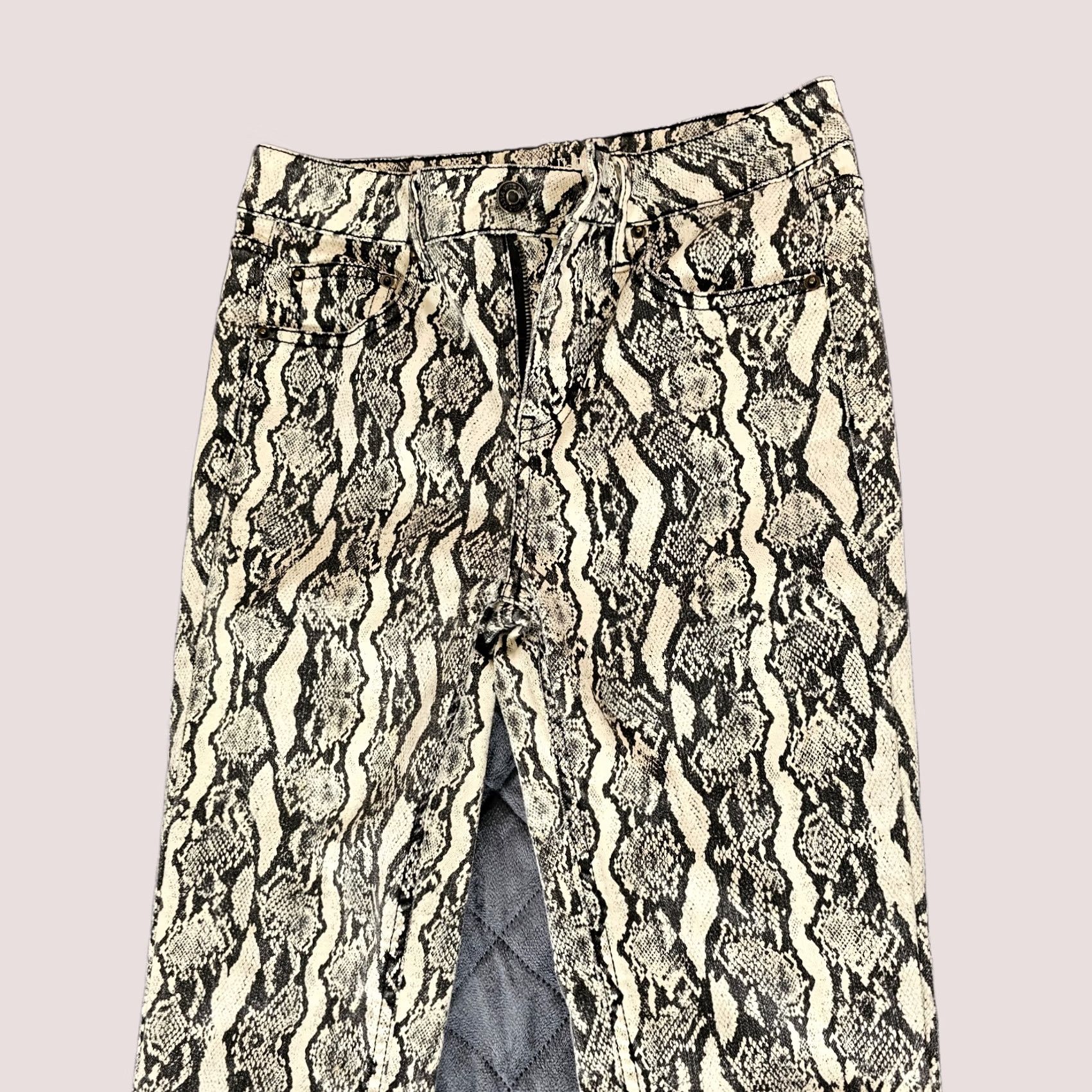 Vintage VINTAGE? No — Wild Fable Jeans Skinny Five Pocket 00 Beige Snakeskin Pattern Mid Rise Stretch Skinny Denim Women Pants Formal? Size 24" / US 00 / IT 34 - 1 Thumbnail