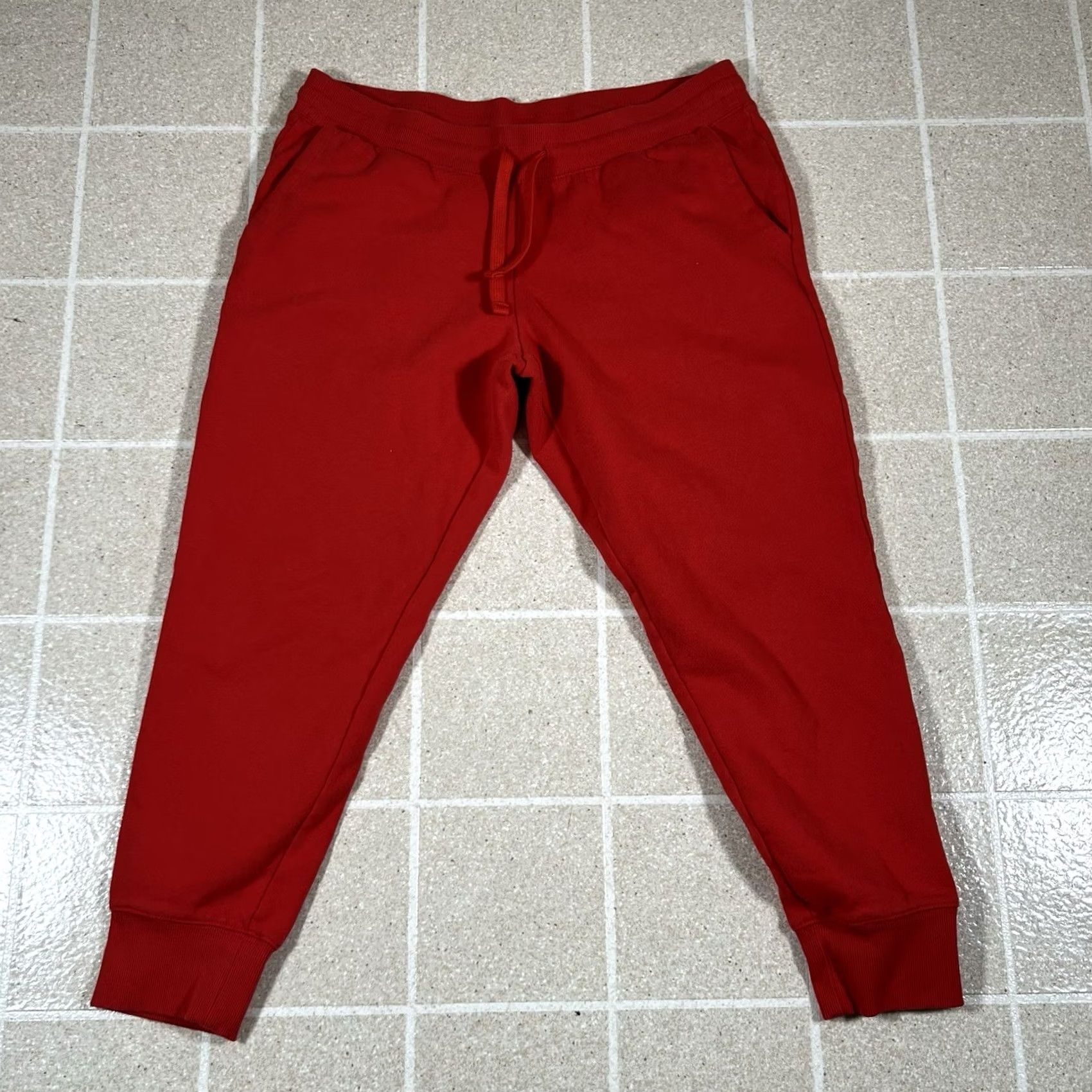 Essentials EUC Women's Amazon Fleece Jogger Sweatpants Pants Sweatpants M Red Amazon Essentials Regular Size M Womens Size 32" / US 10 / IT 46 - 2 Thumbnail
