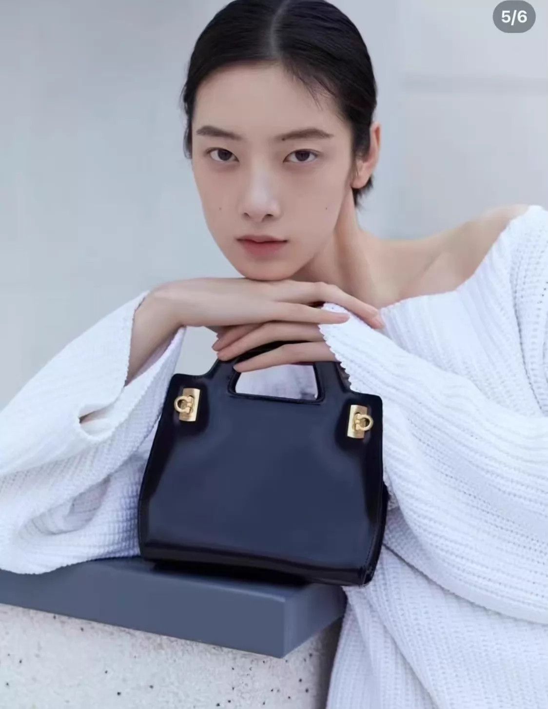 Salvatore Ferragamo Ferragamo 2way Tote Bag Black & Gold Leather 19x14x6 Size ONE SIZE - 8 Thumbnail